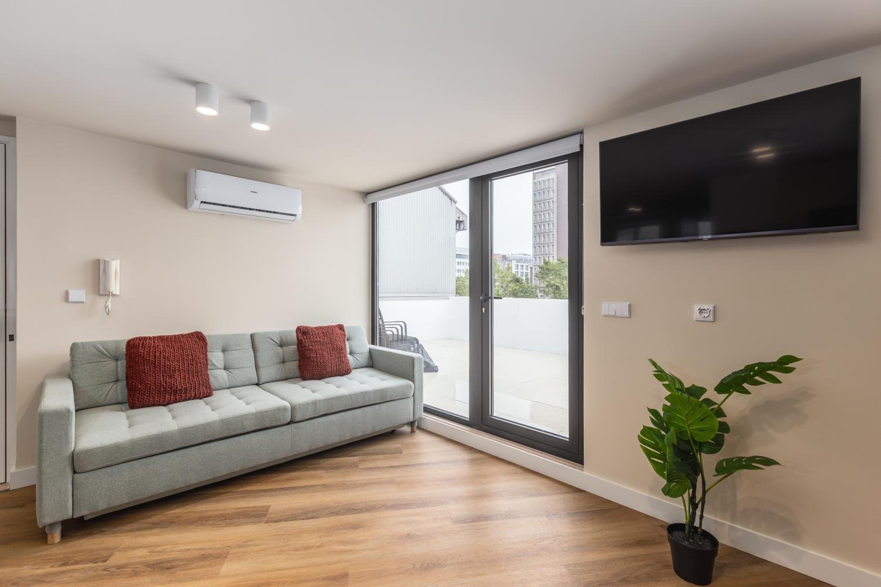 Aspasios Bonjardim Apartments