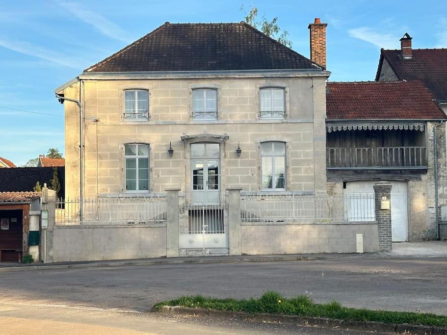 Gite 'la fée de Montigny sur Aube'