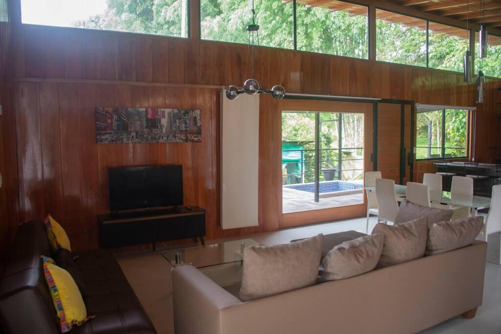 Maison Mindo