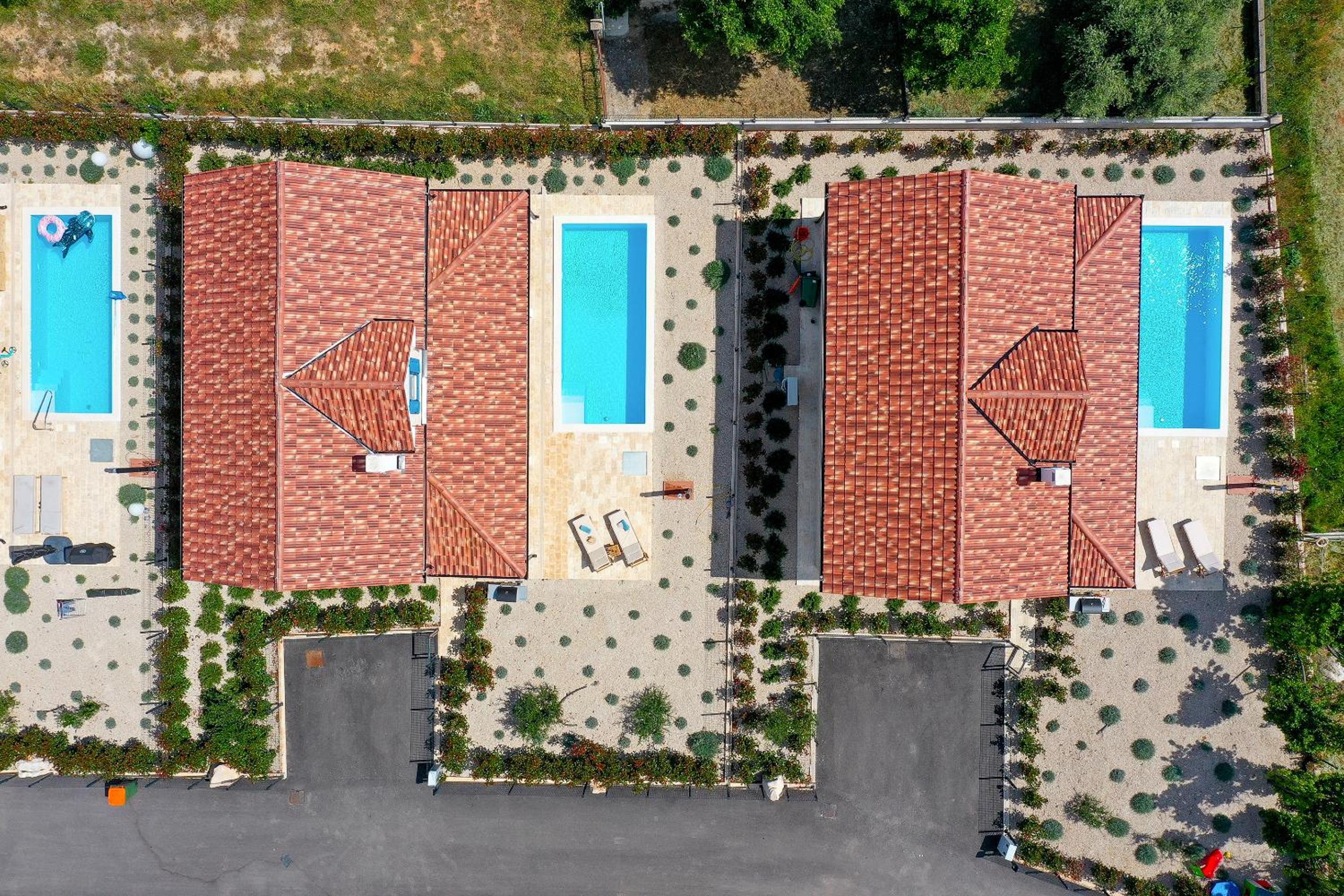 Papa's Court IV Pasman Villa with pool view 2