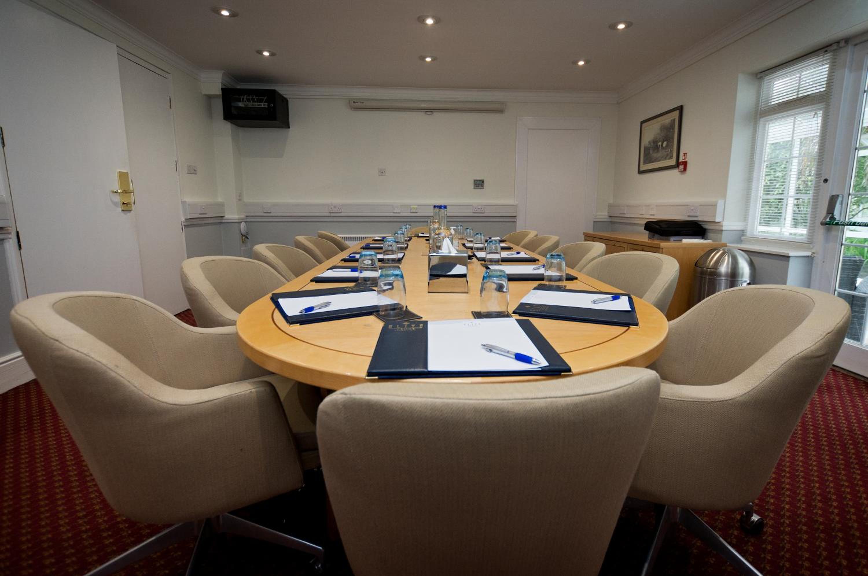 Hook Vacations - Basingstoke Country Hotel  Spa - Property Image 12