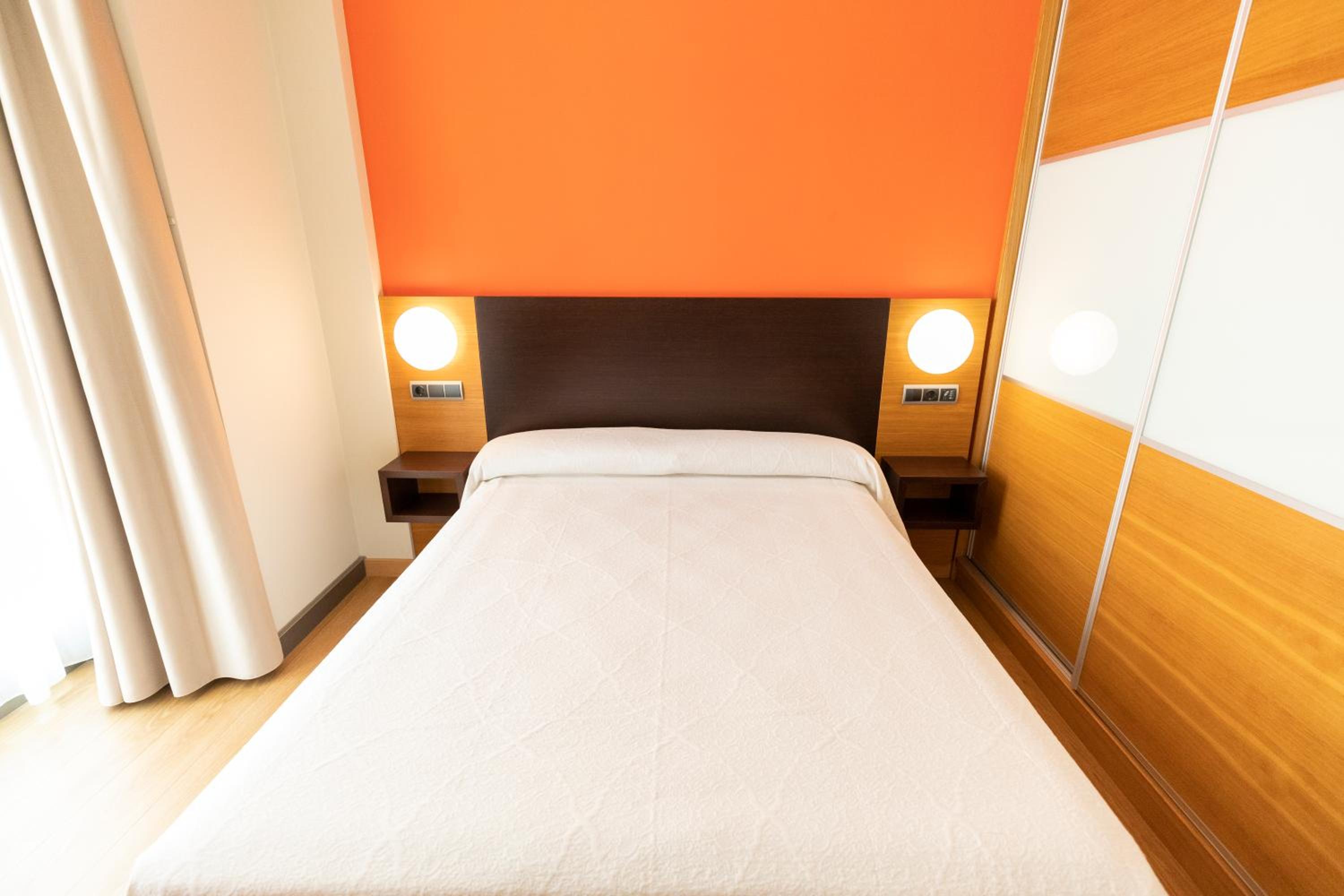 Apartamentos Maritimo Ris con garaje