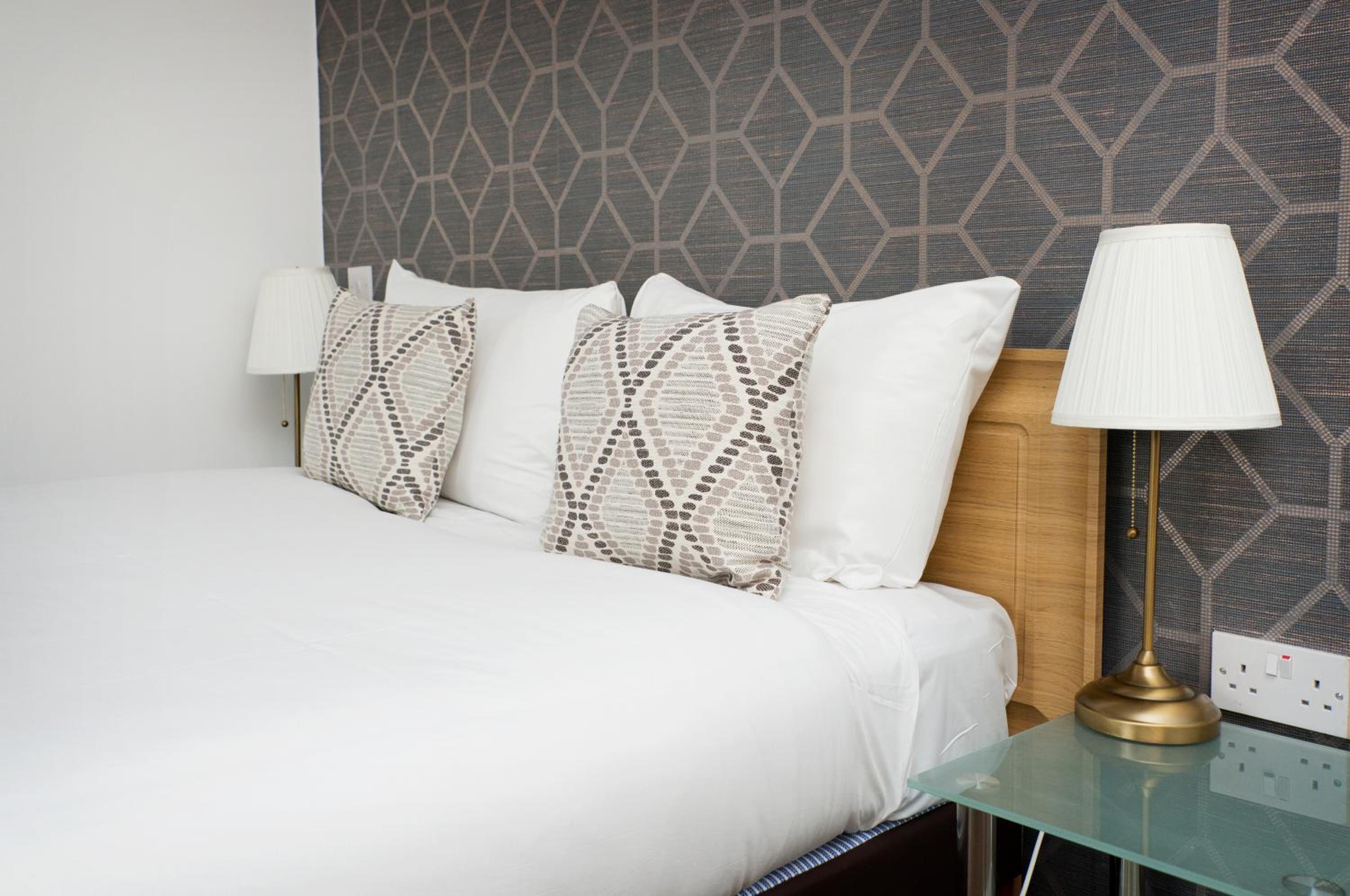 Hook Vacations - Basingstoke Country Hotel  Spa - Property Image 2