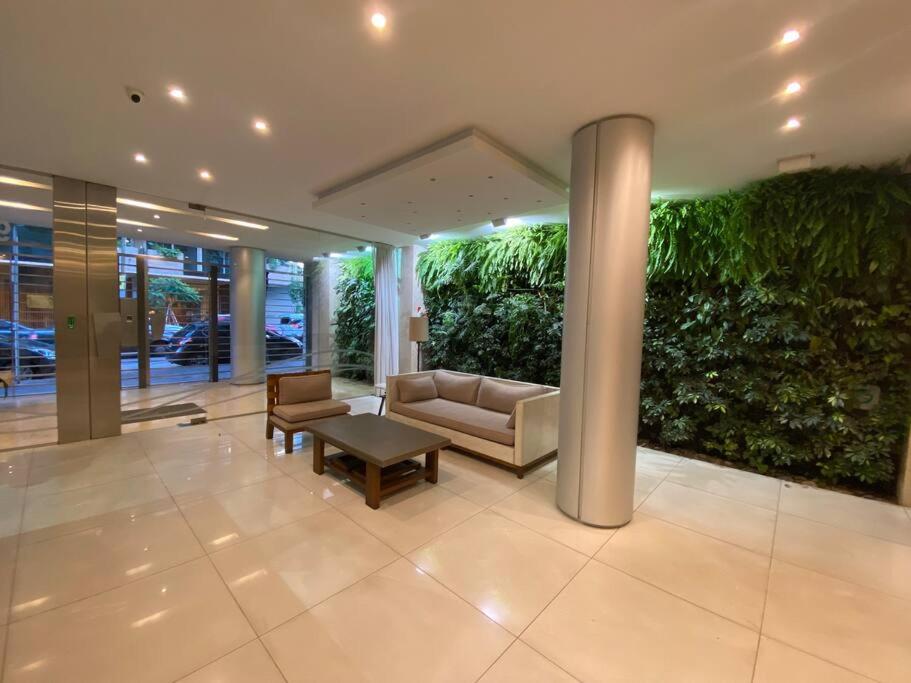 Impecable estudio en lujoso edificio en Caballito