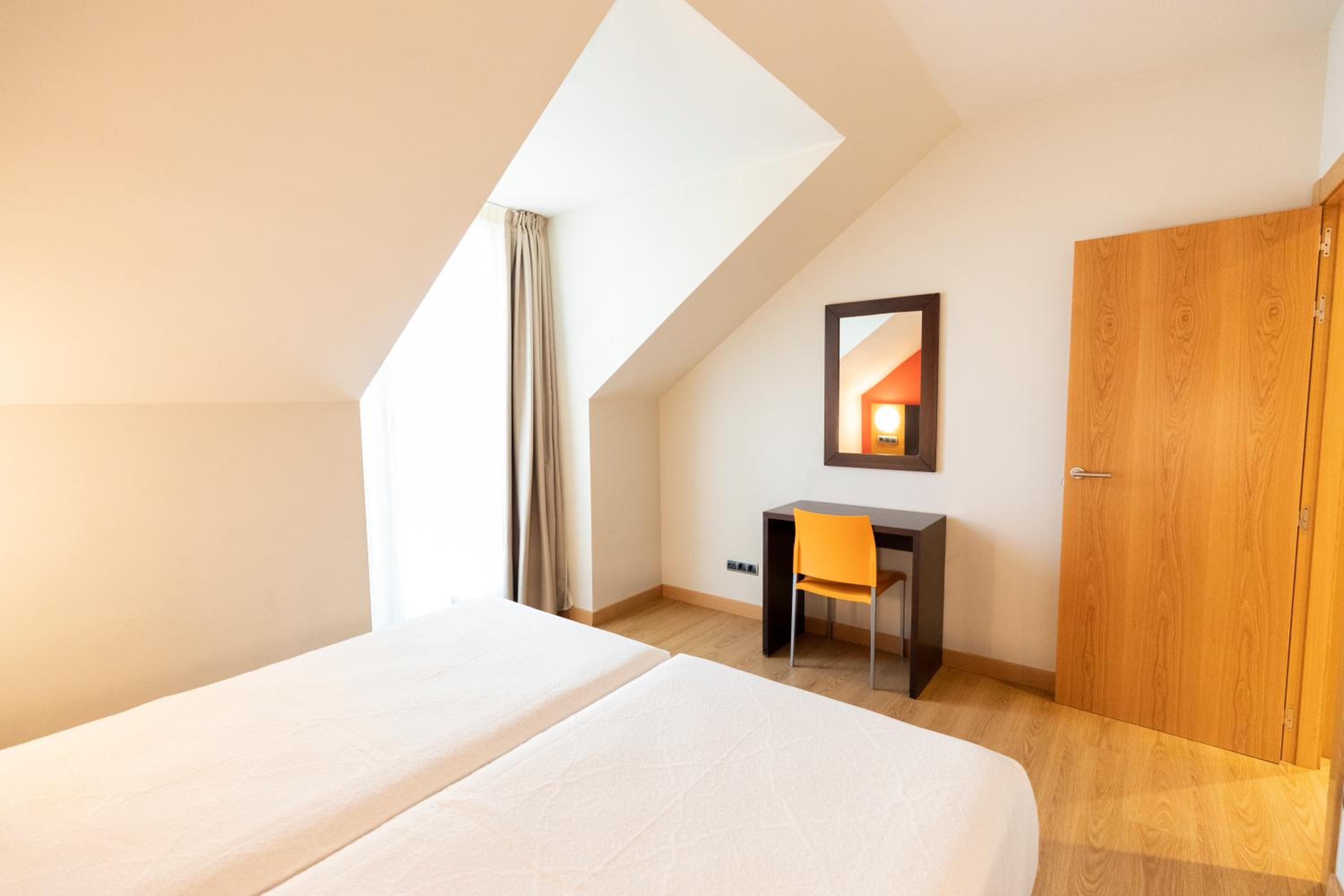 Apartamentos Maritimo Ris con garaje
