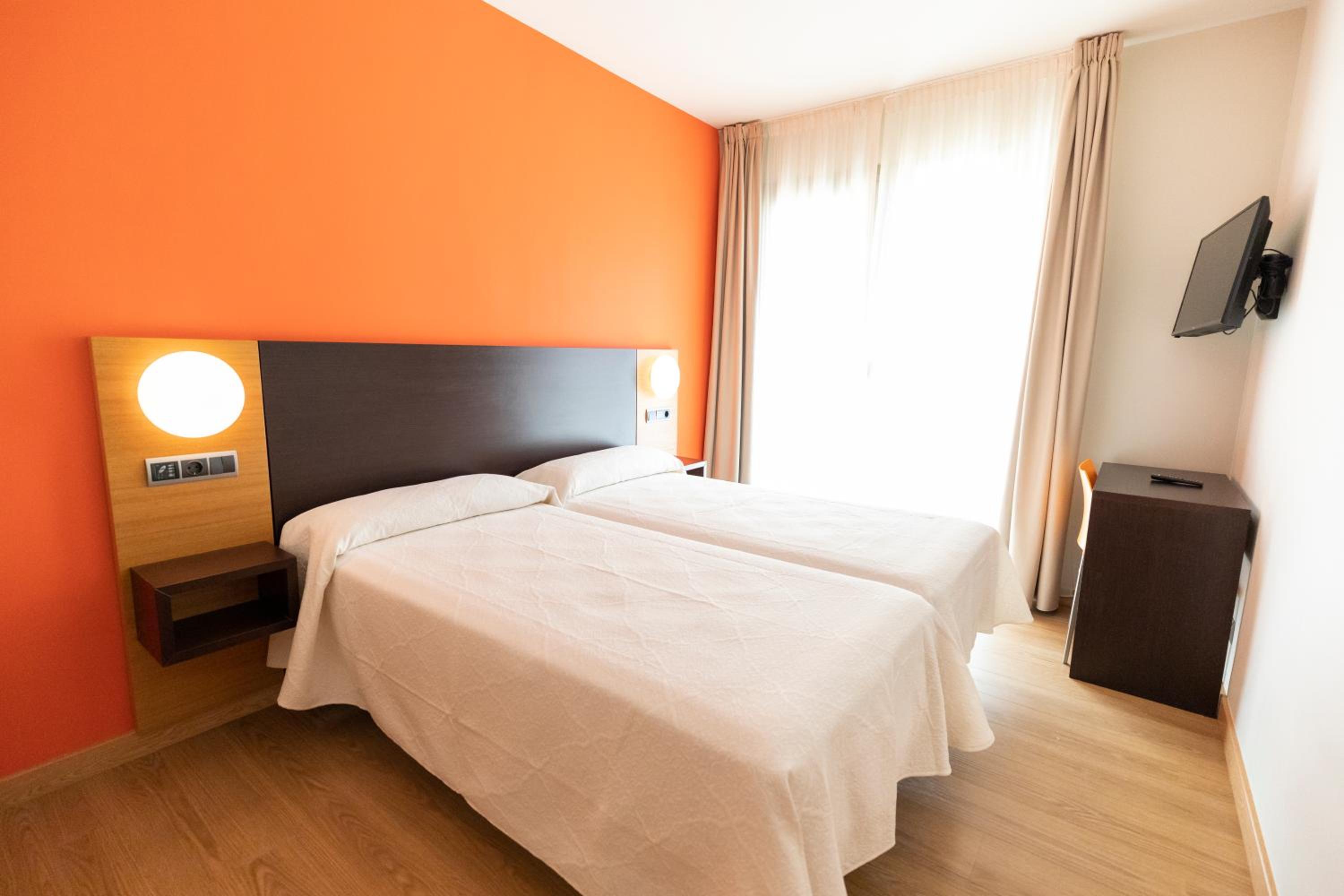 Apartamentos Maritimo Ris con garaje