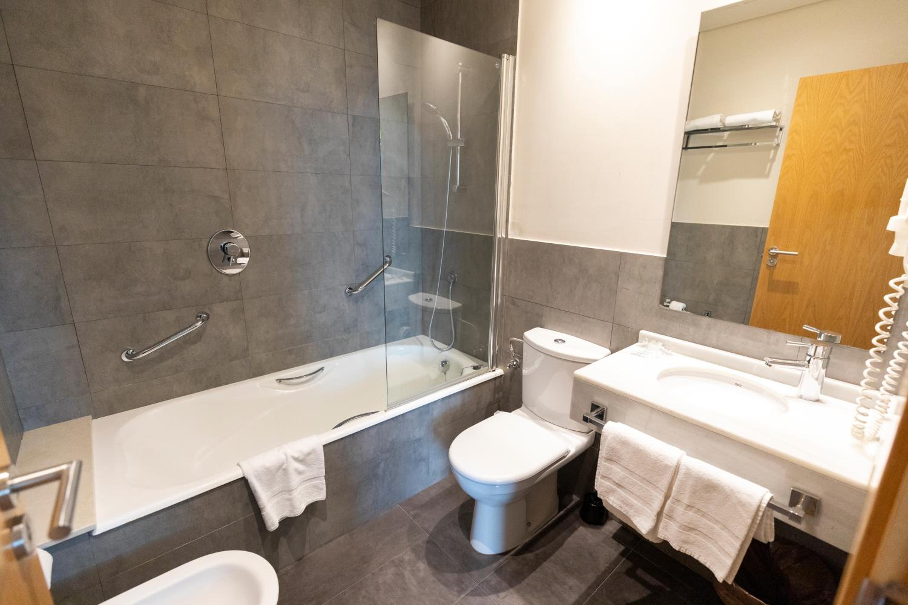 Apartamentos Maritimo Ris con garaje