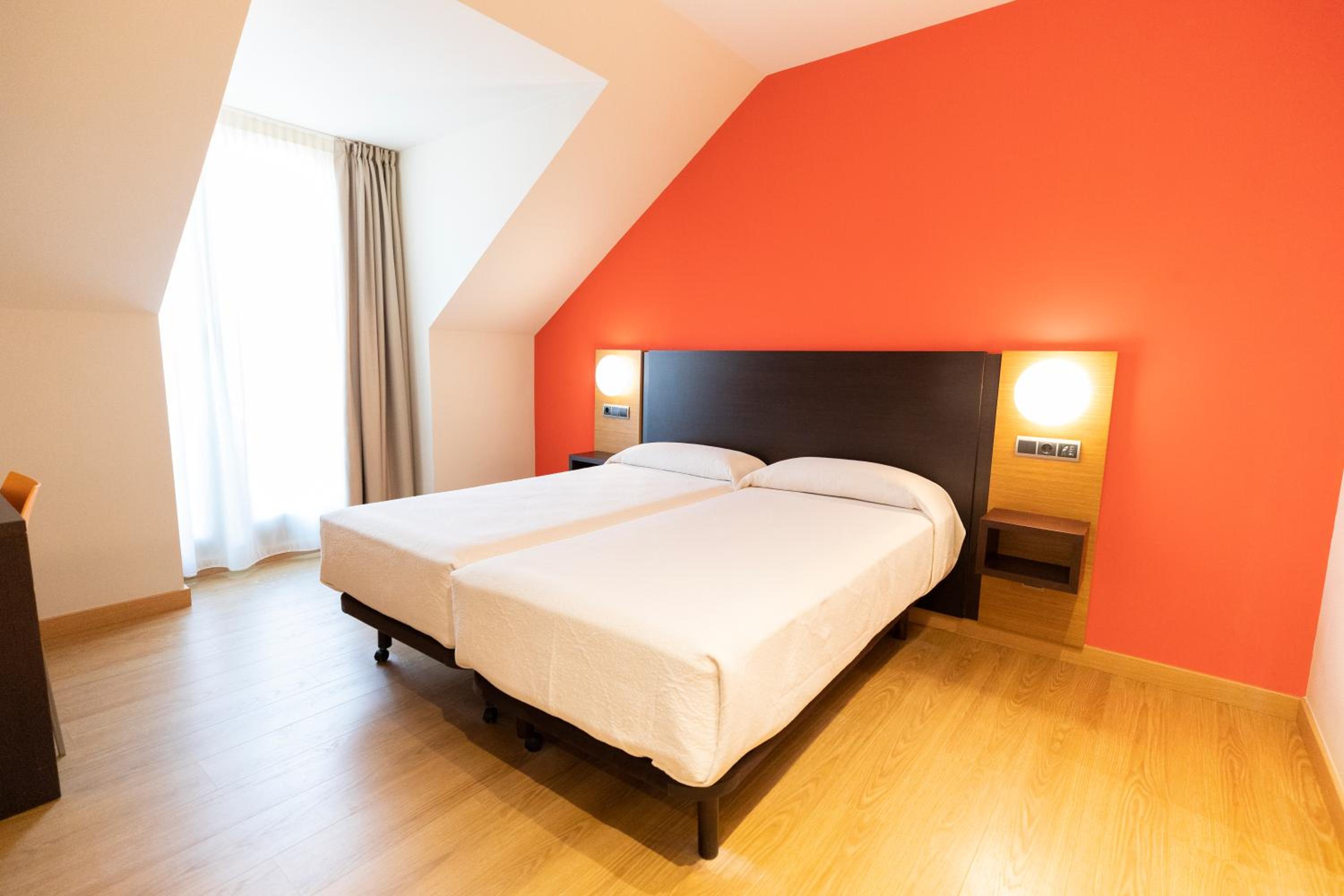 Apartamentos Maritimo Ris con garaje