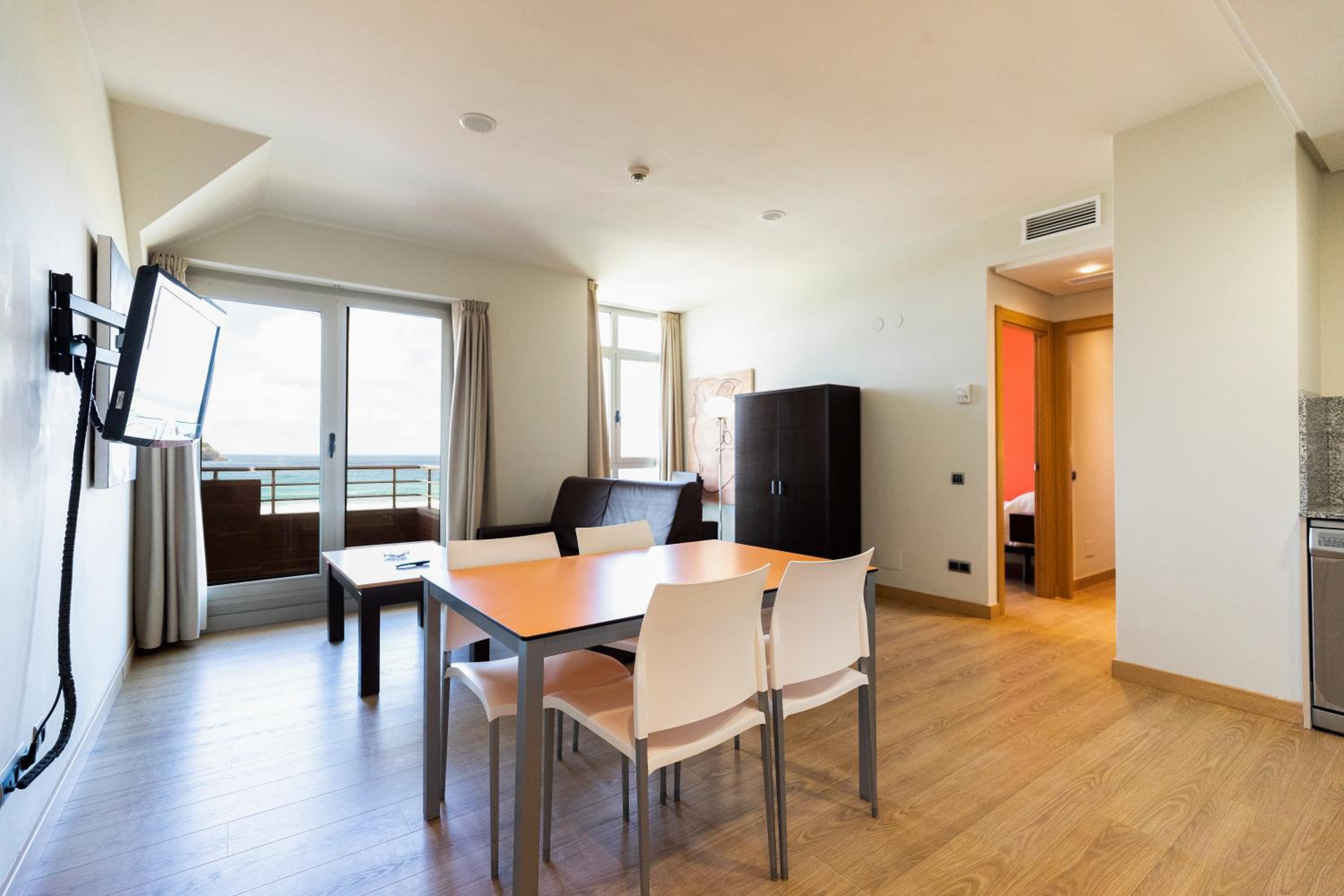 Apartamentos Maritimo Ris con garaje
