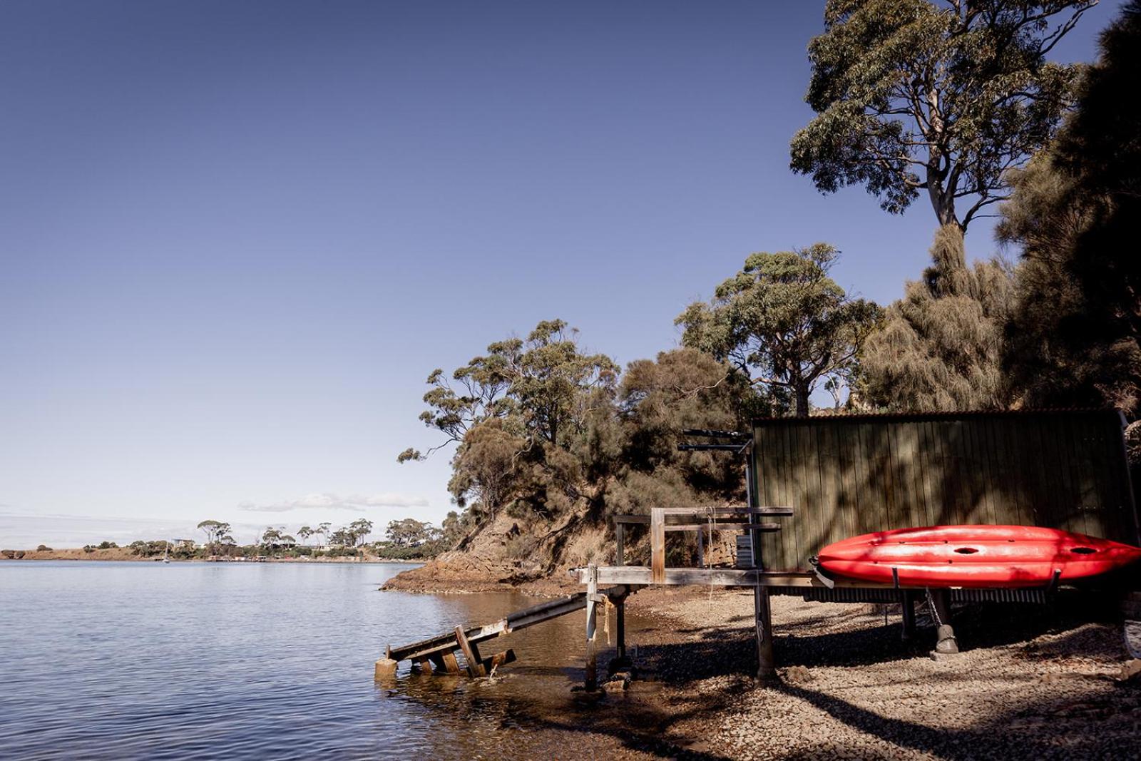 'Lazy Susan='s=' Waterfront Shack