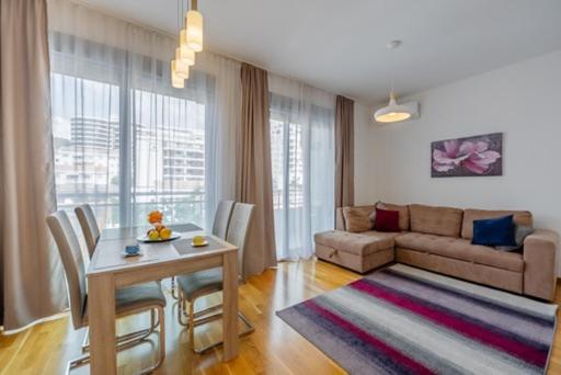 The best apartment with 2 bedrooms view 5