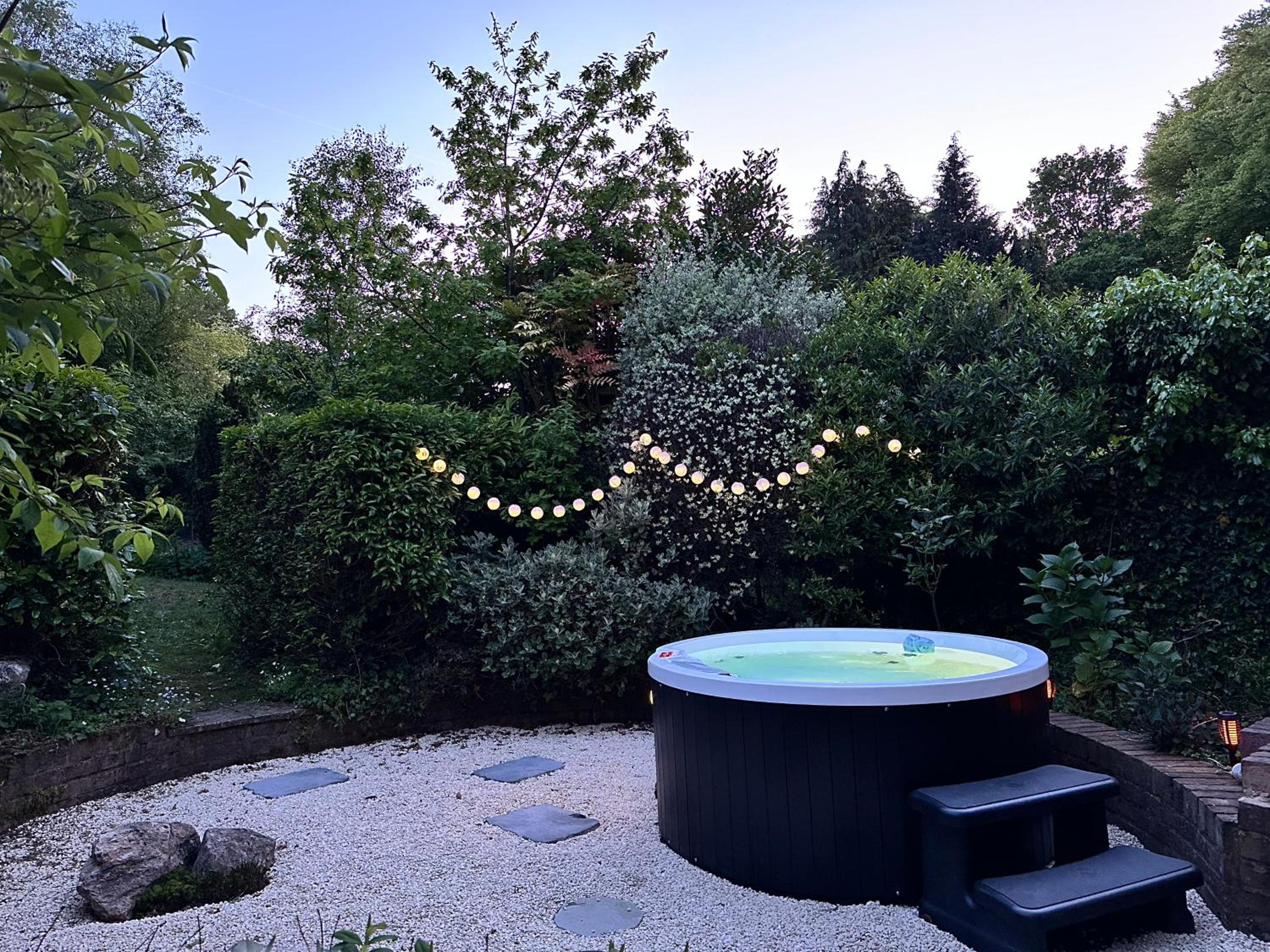 Farnham Vacations - The Wabi Sabi Sanctuary Official Japanese Style Home With Hot Tub Between Farnham And Hindhead - Property Image 4