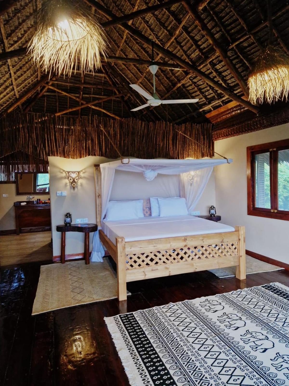 MONKEY MOUNTAIN LODGE