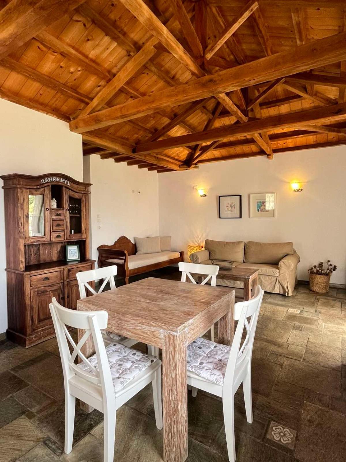 Lithea Villas and Studios by the Sea