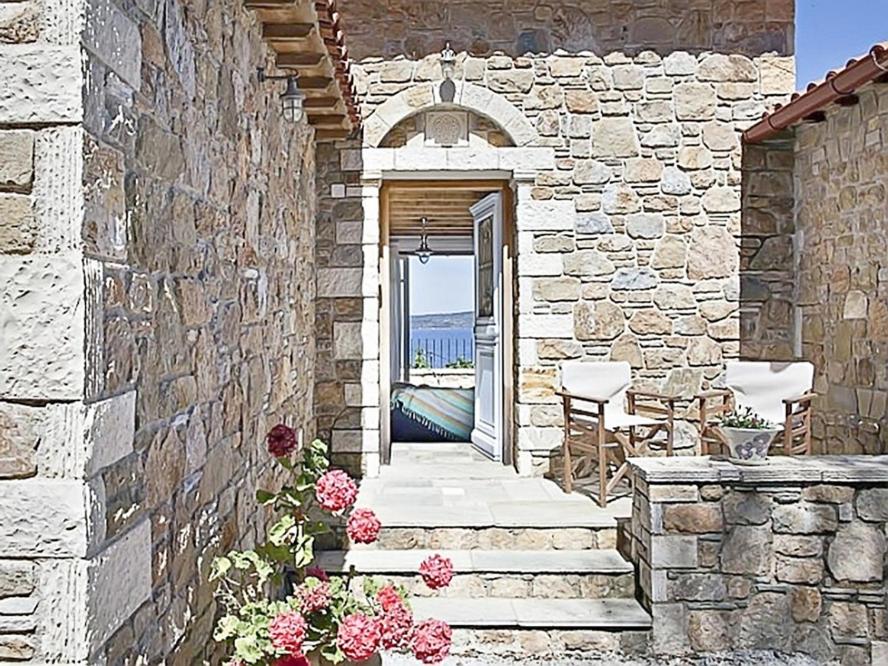 Lithea Villas and Studios by the Sea