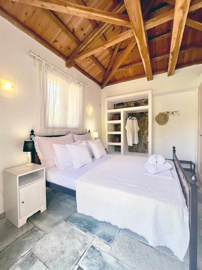 Lithea Villas and Studios by the Sea