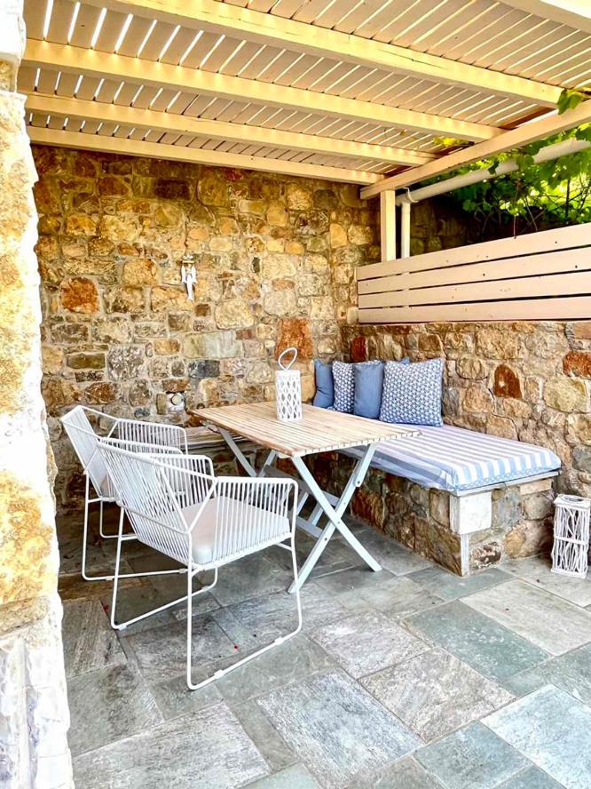 Lithea Villas and Studios by the Sea