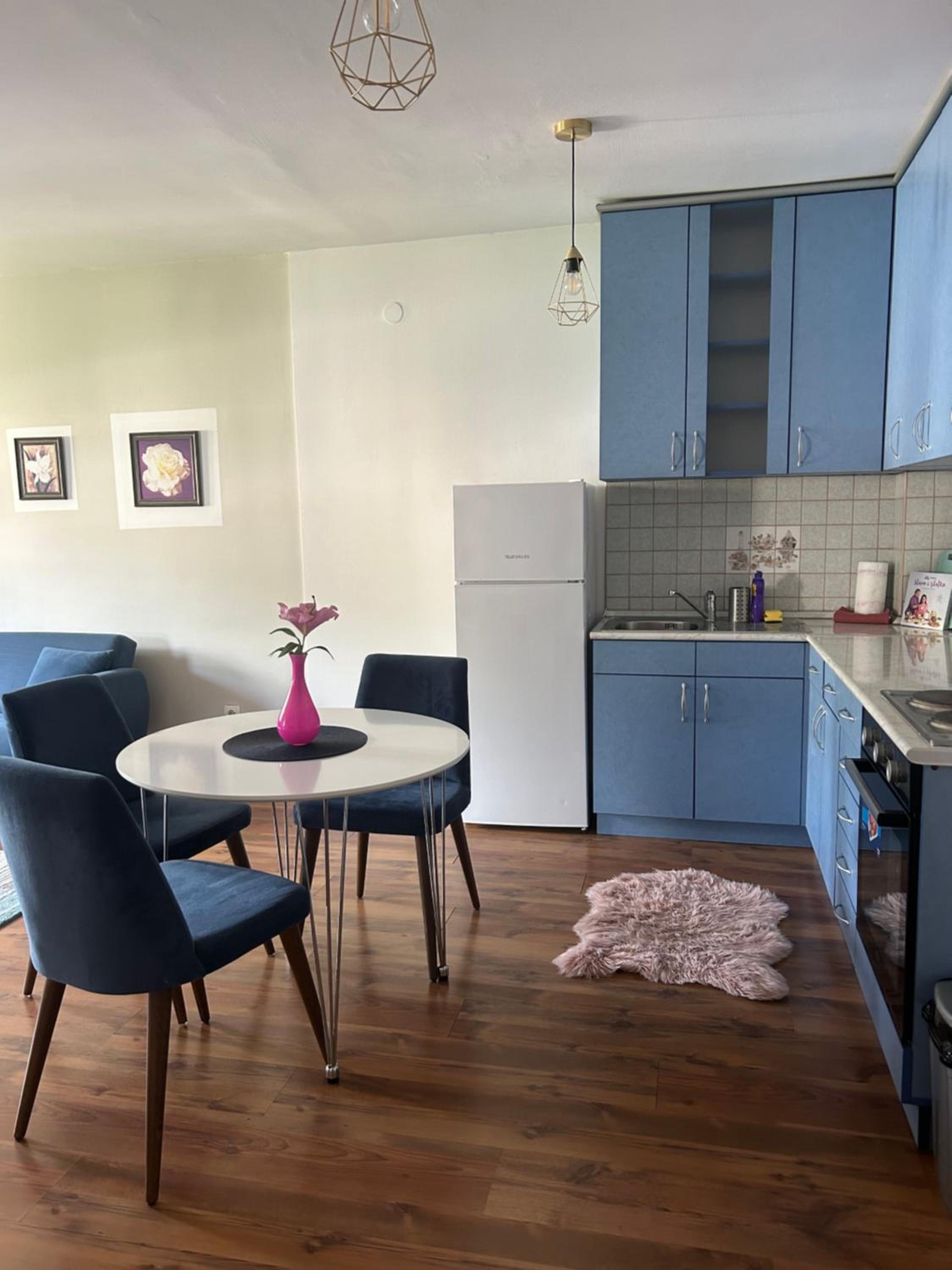 Old Bridge Apartment