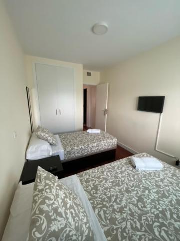 Chalet Pension Rooms Abril