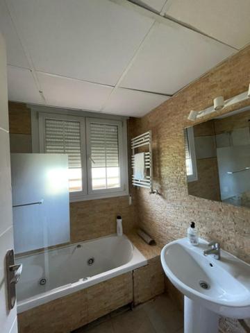 Chalet Pension Rooms Abril