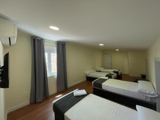 Chalet Pension Rooms Abril