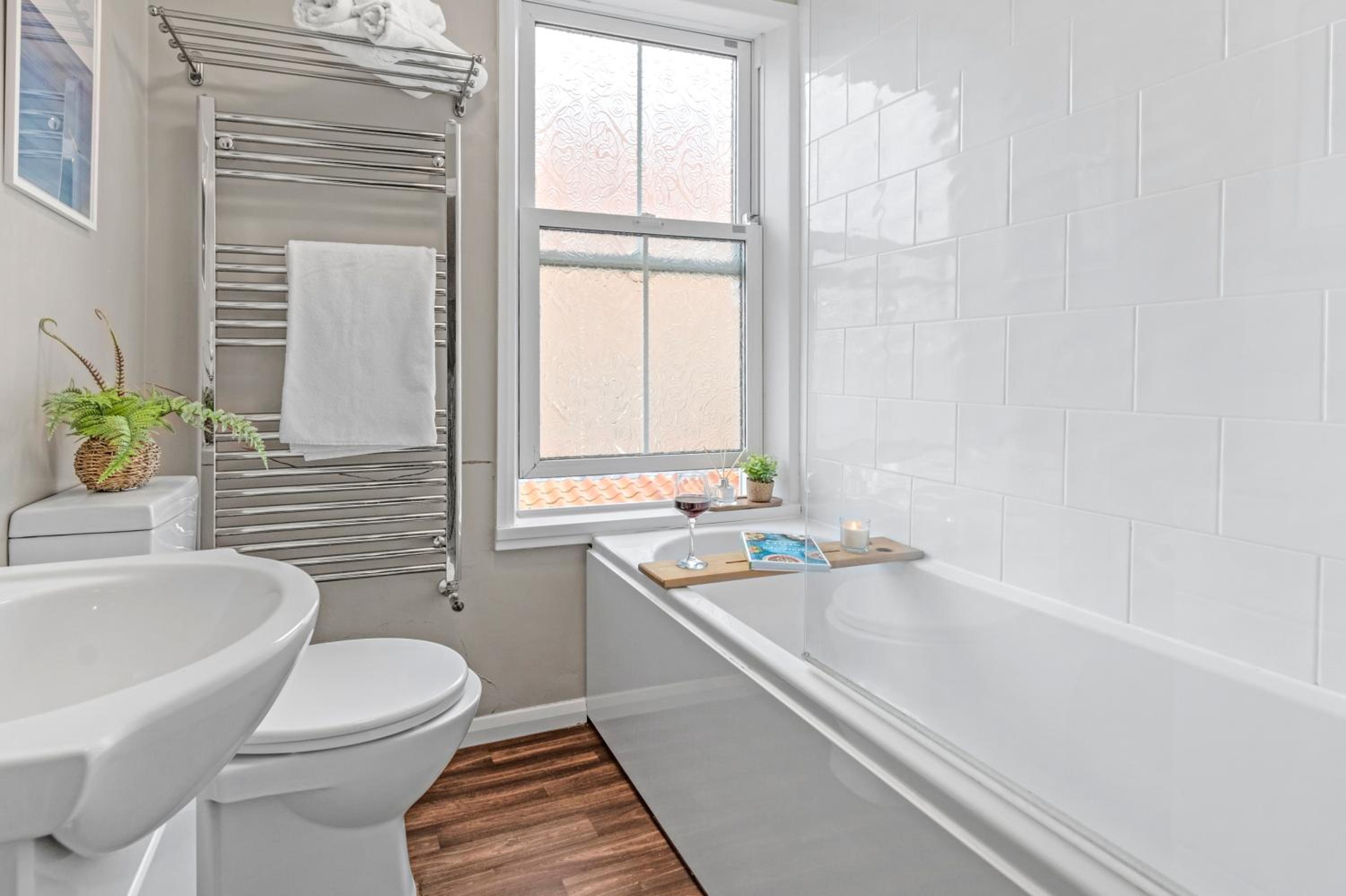 Adventure House - Whitby view 4