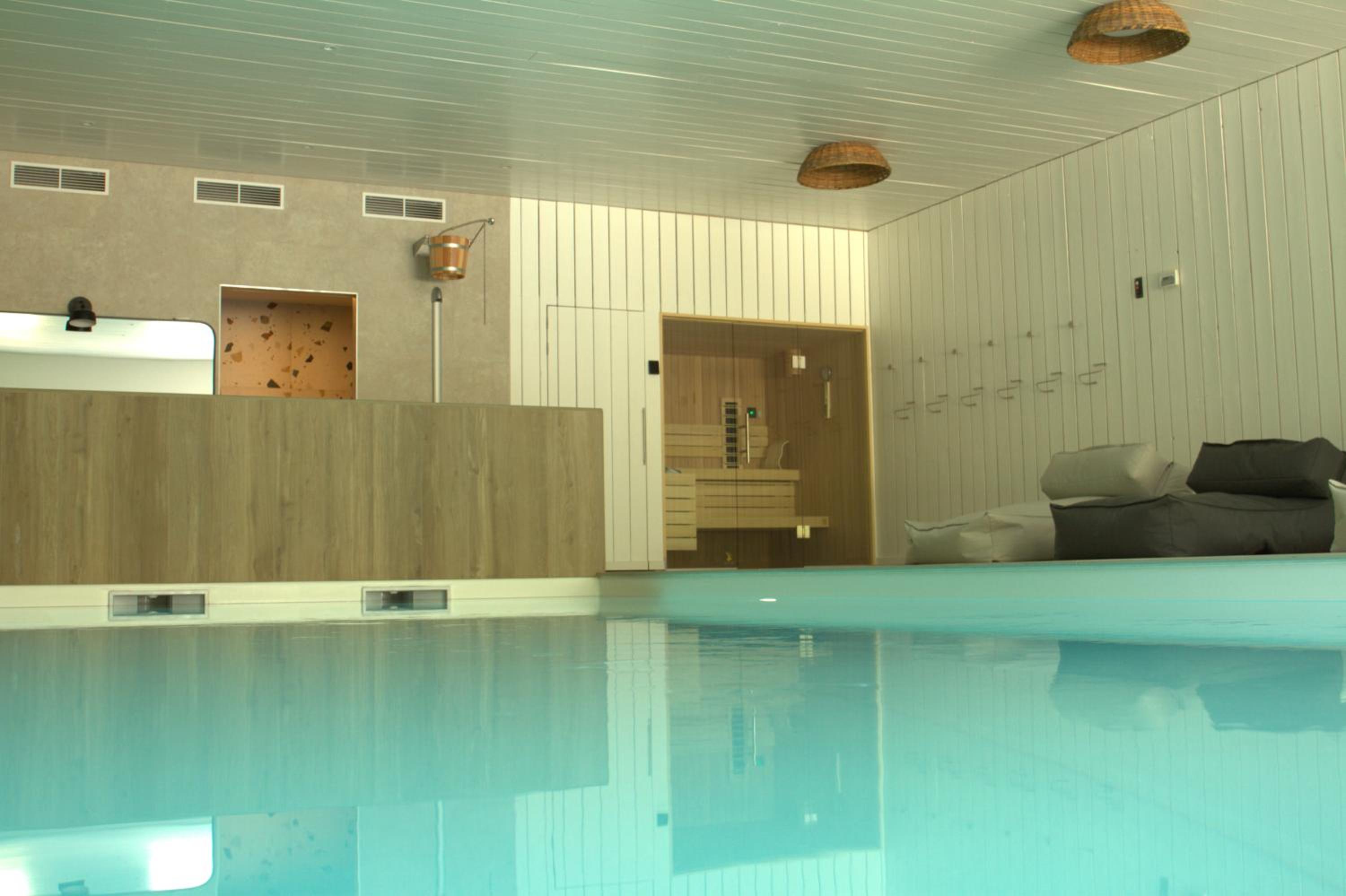 Sous la Houlette, 3 Suites, Pool and Sauna on demand