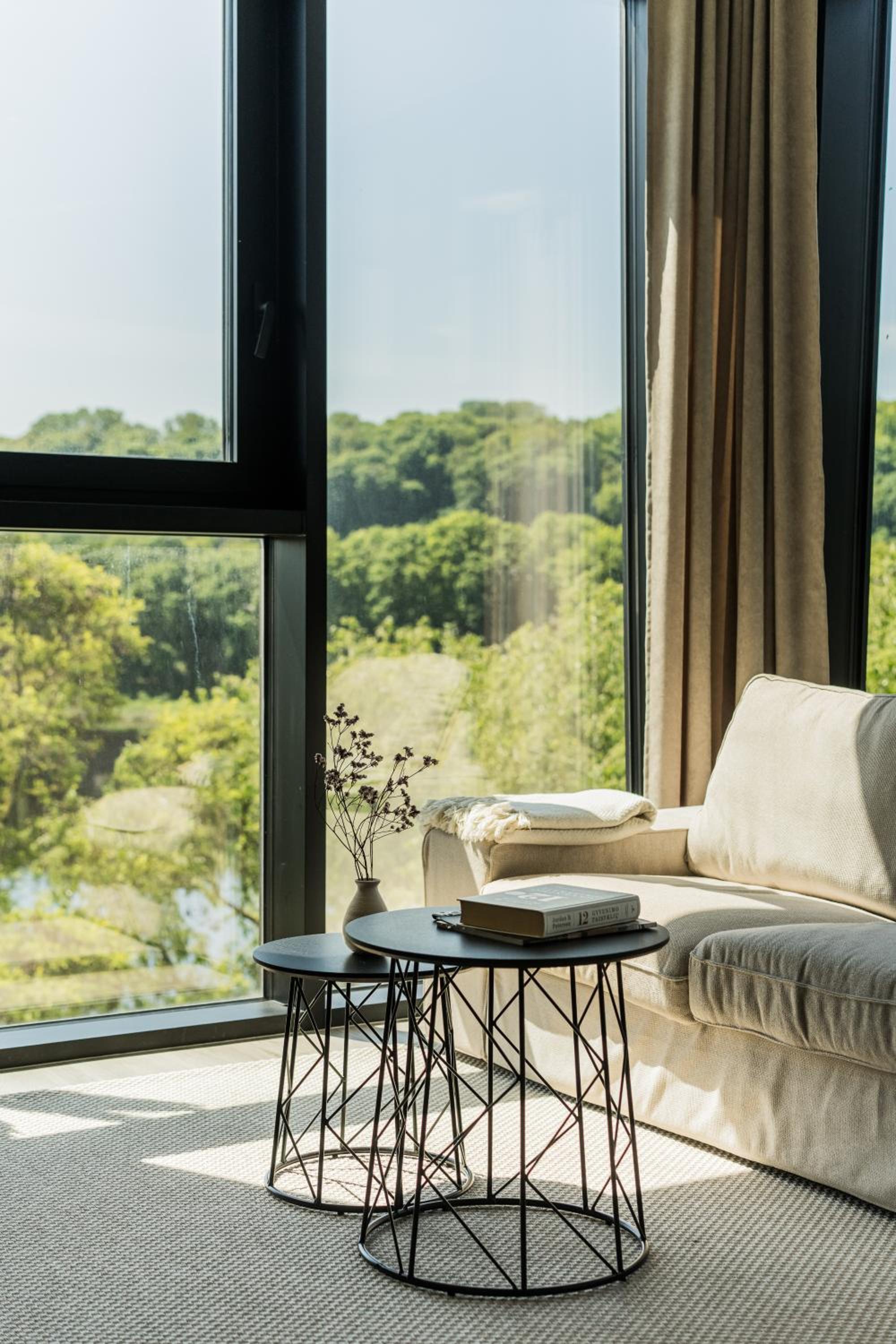 Kaunorama Riverside Suite view 2
