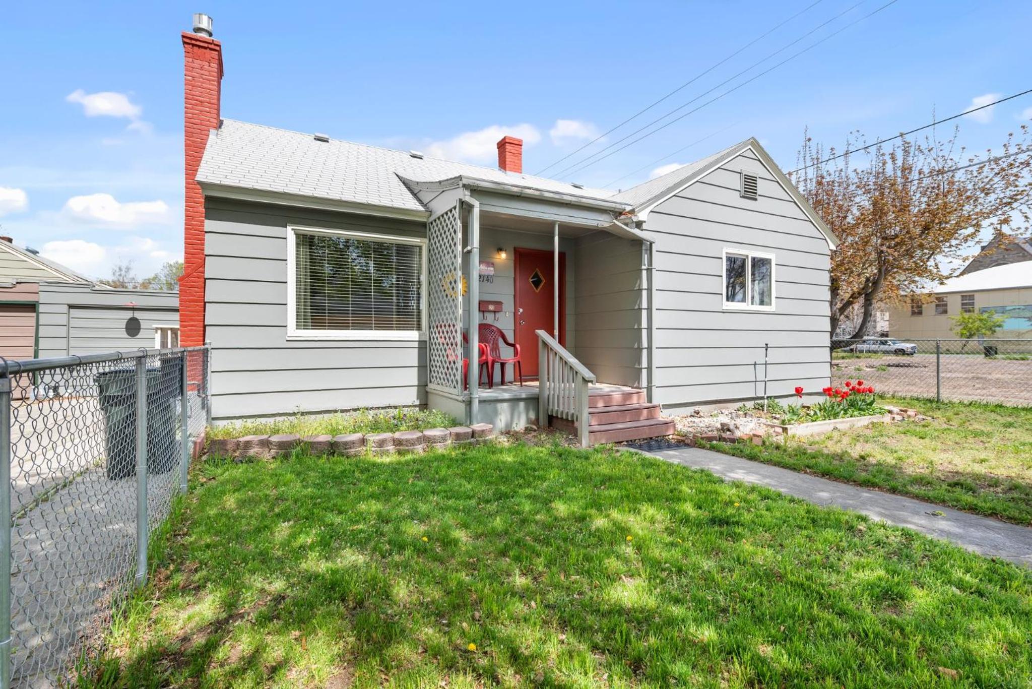 Baker City Vacations - The Chick Inn - Property Image 1