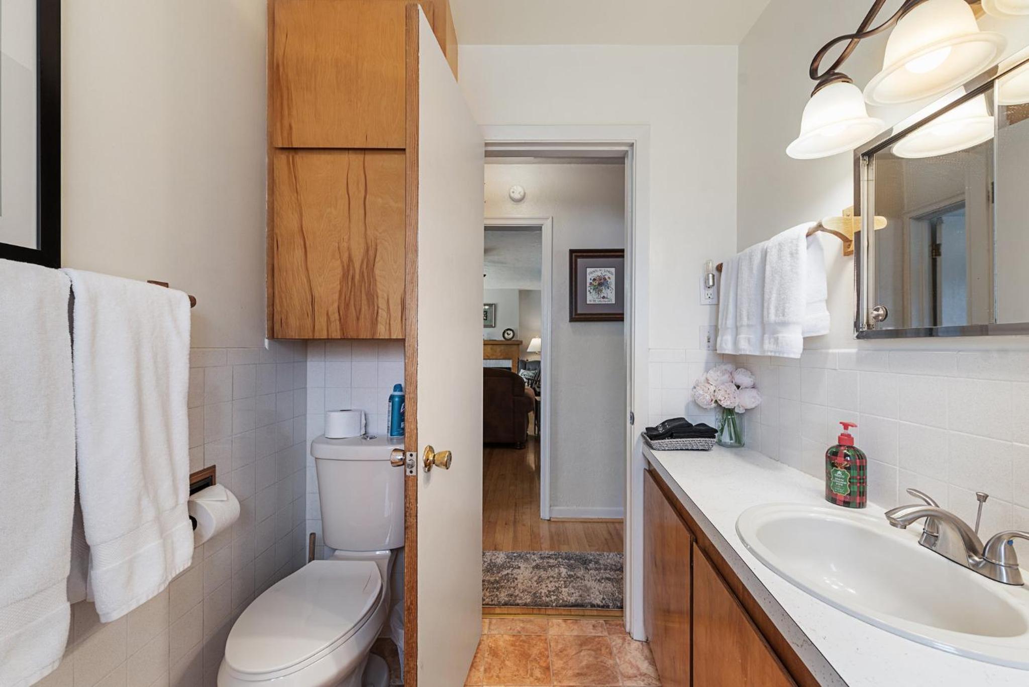 Baker City Vacations - The Chick Inn - Property Image 36