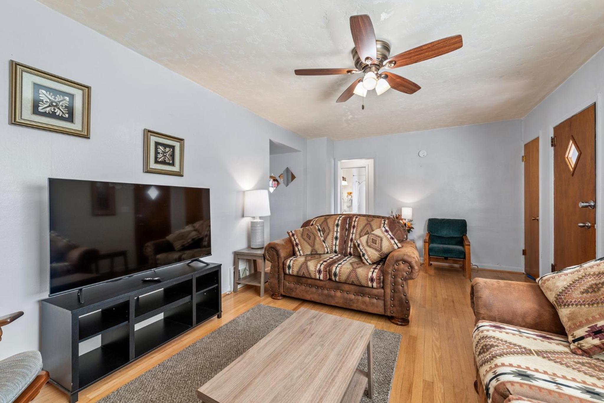 Baker City Vacations - The Chick Inn - Property Image 26