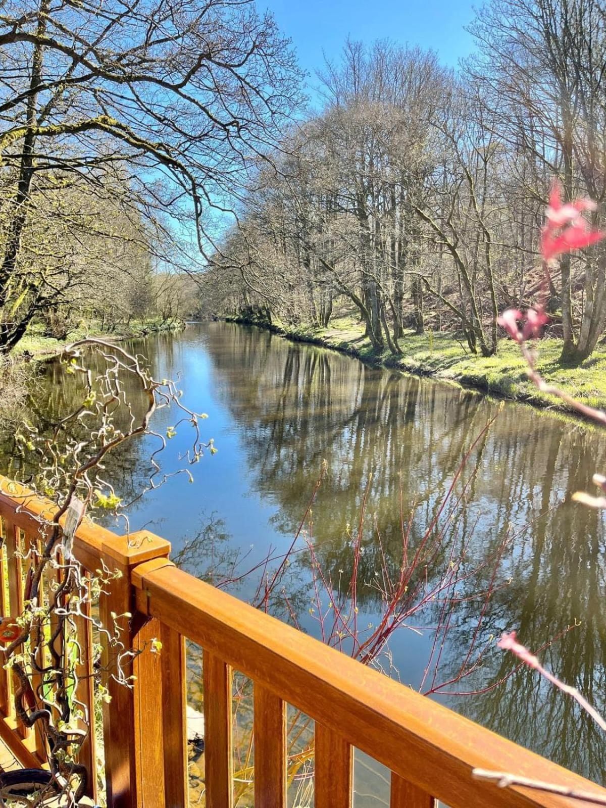 Riverbank Lodge
