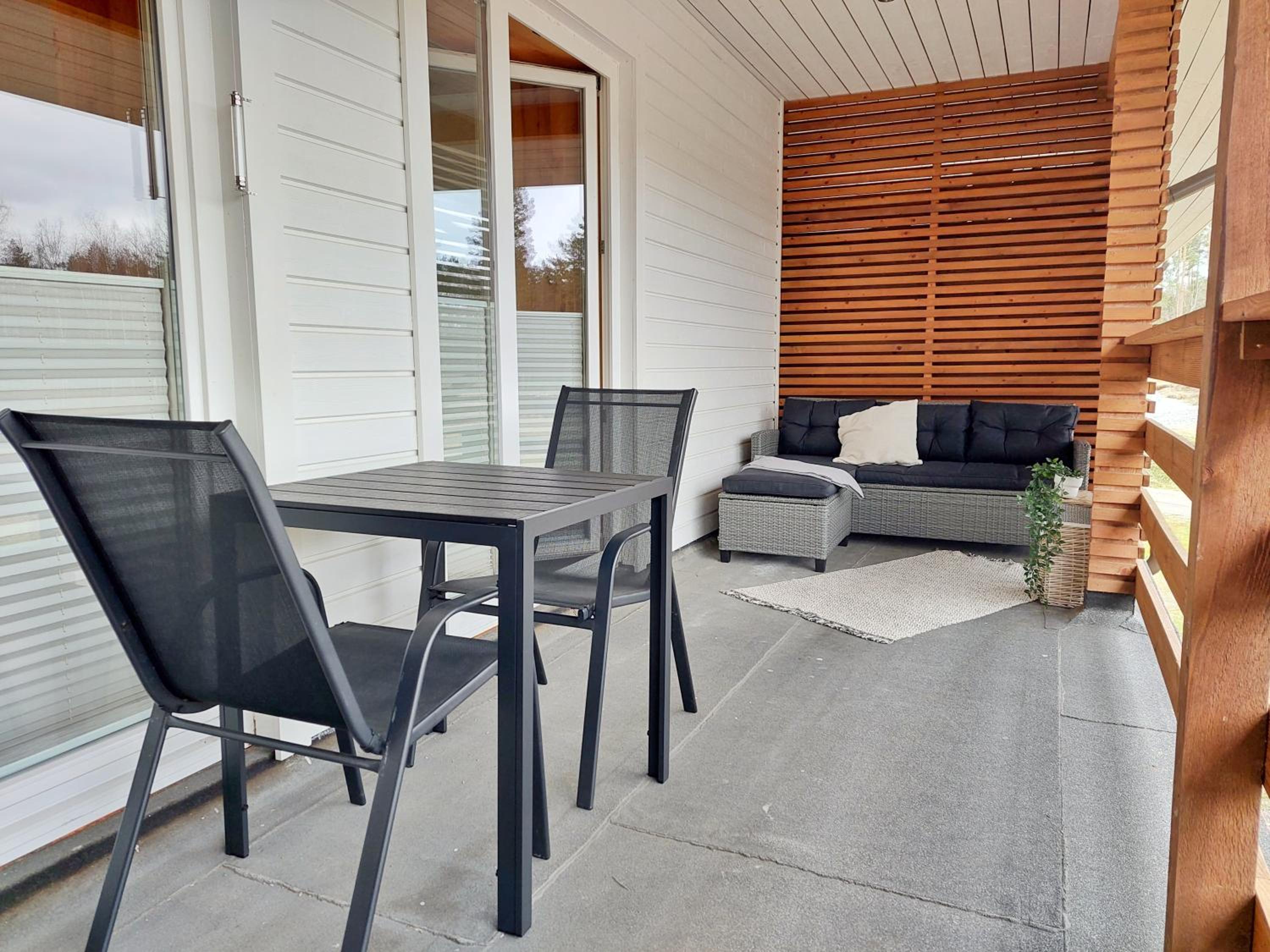Authentic Estonian Wood Interior Apartment, Sunset Balcony Views, Lahemaa