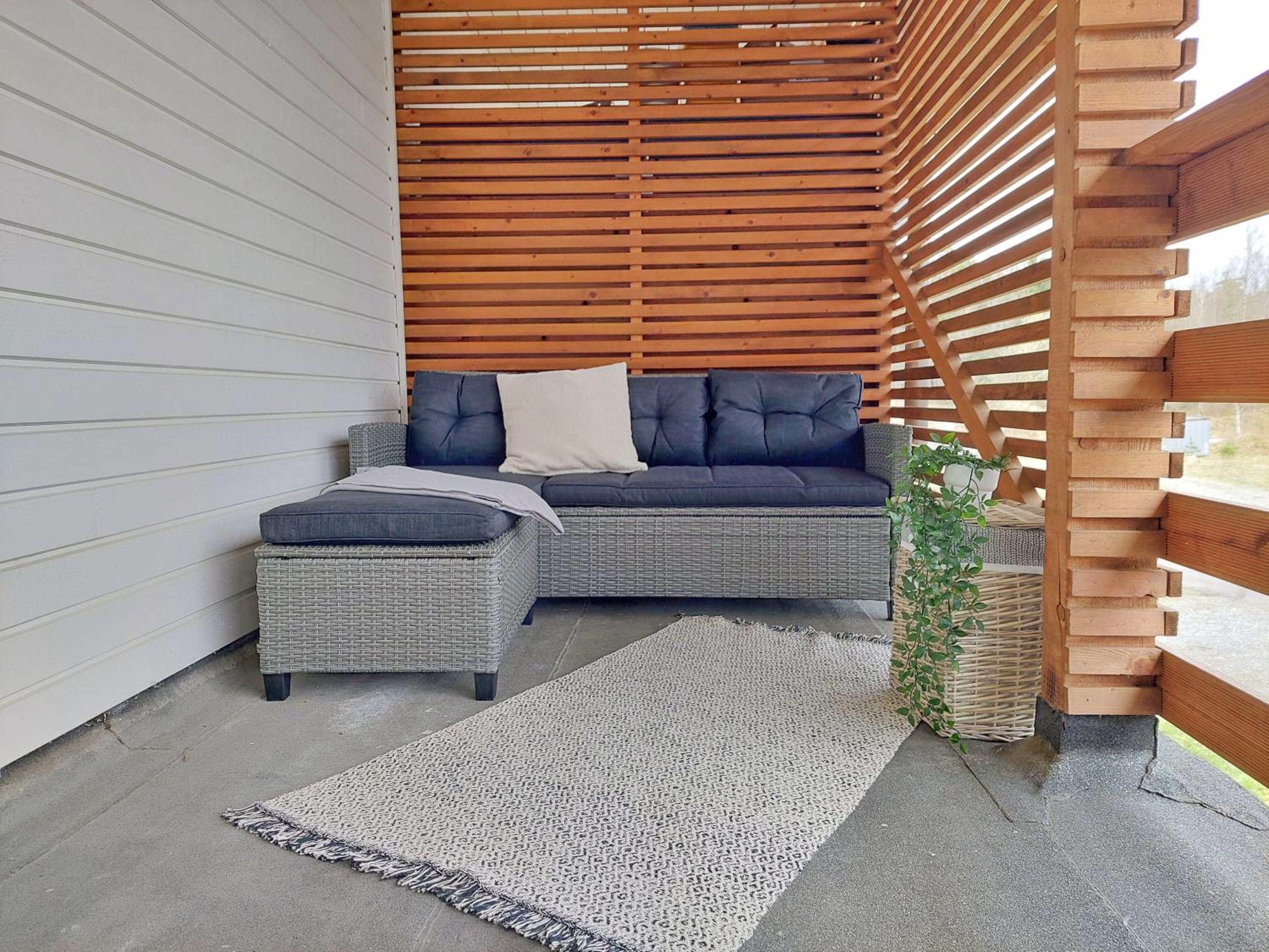 Authentic Estonian Wood Interior Apartment, Sunset Balcony Views, Lahemaa