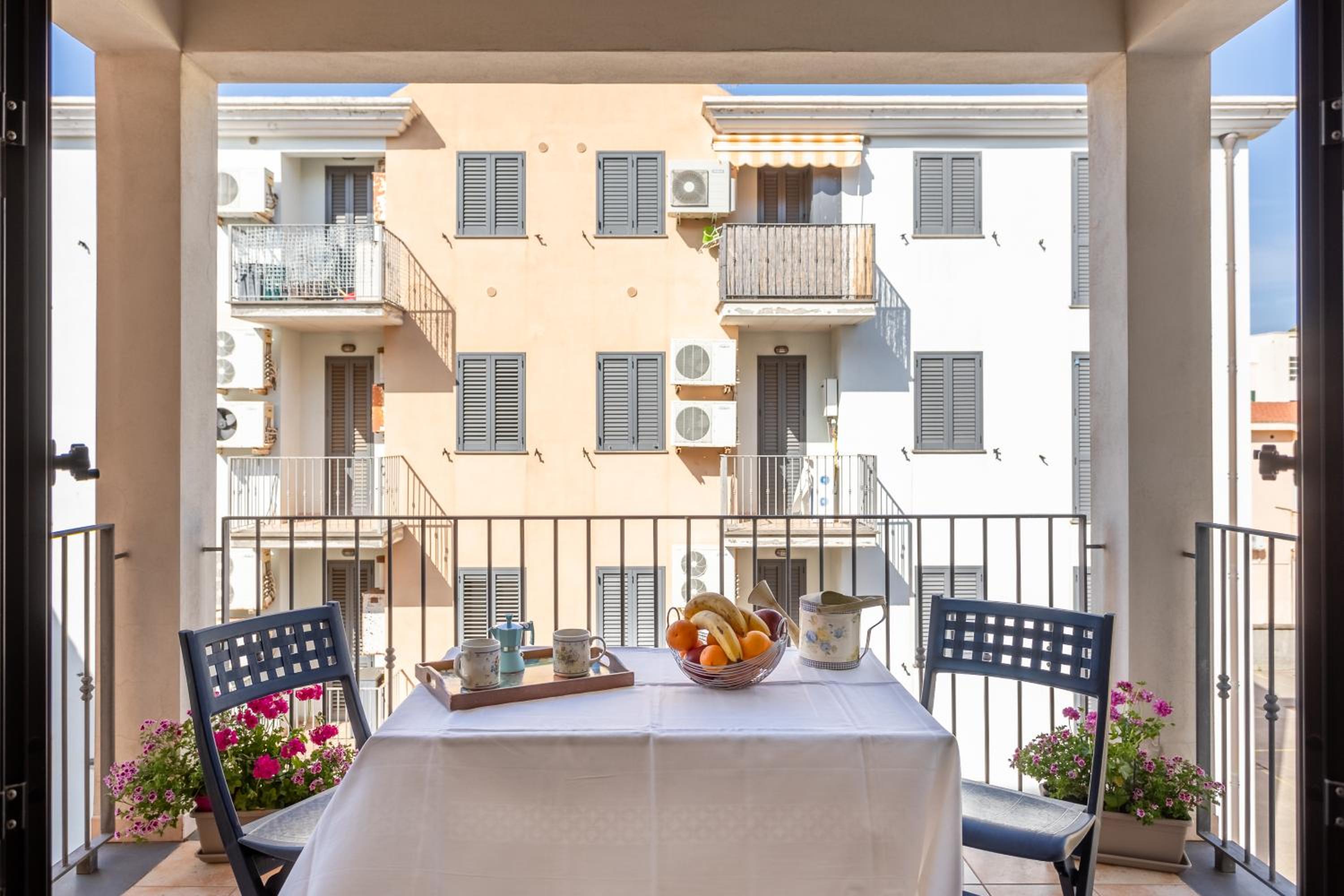 Bosa Marina apartment 200m from the beach view 2