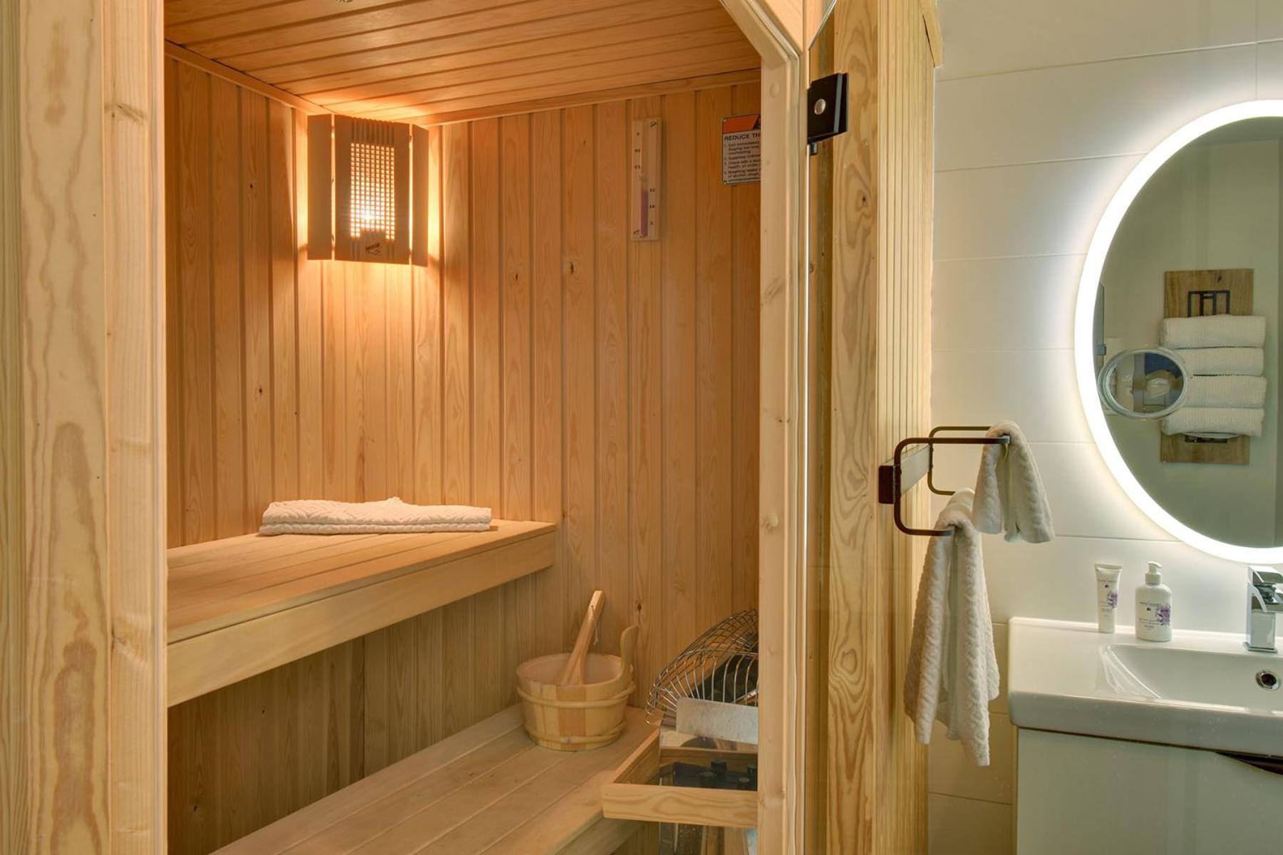 Tremblant Prestige - Les Eaux 207-2