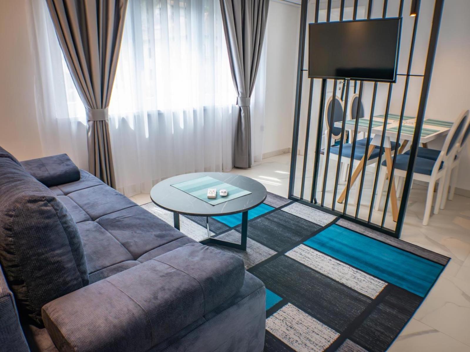 Sunny Corner Apartments