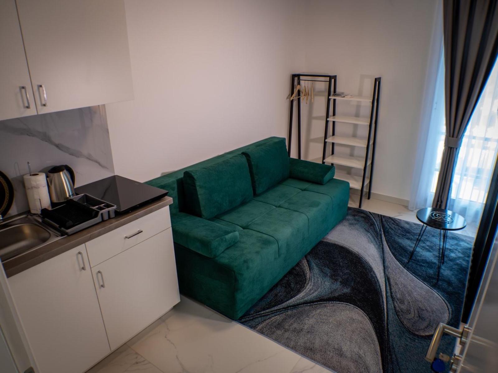 Sunny Corner Apartments