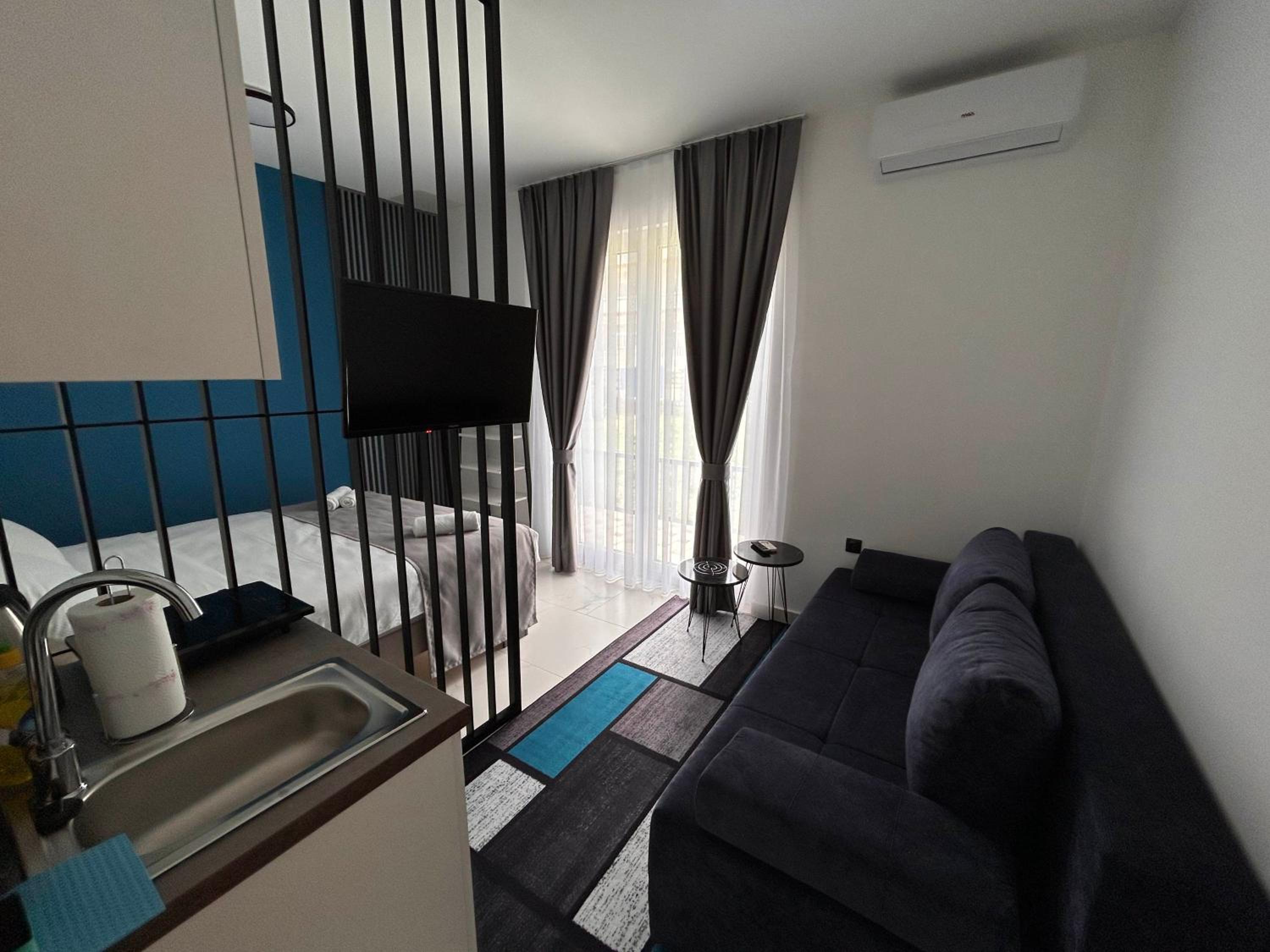 Sunny Corner Apartments