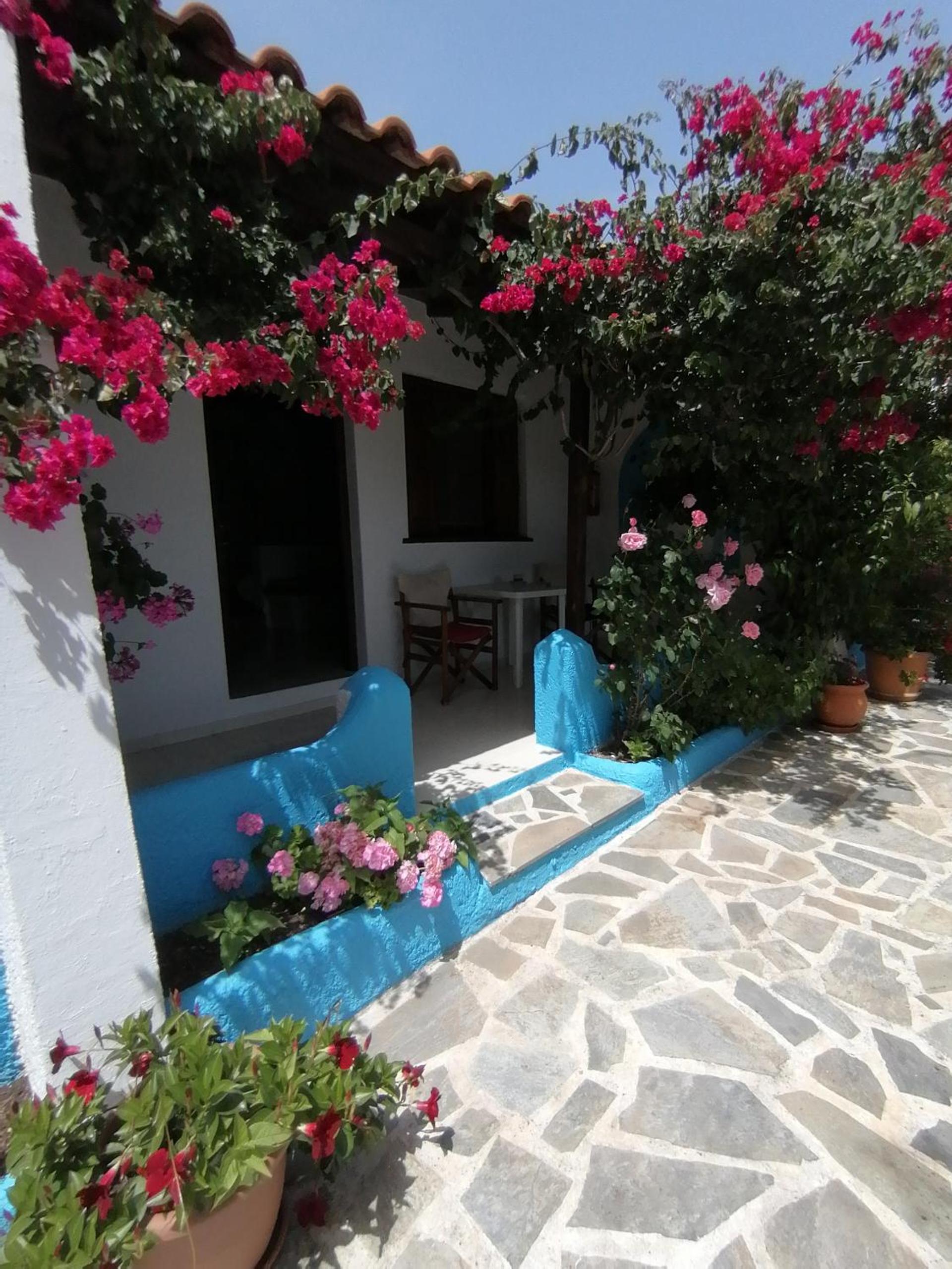 Studios Ioanna Limnionas Samos