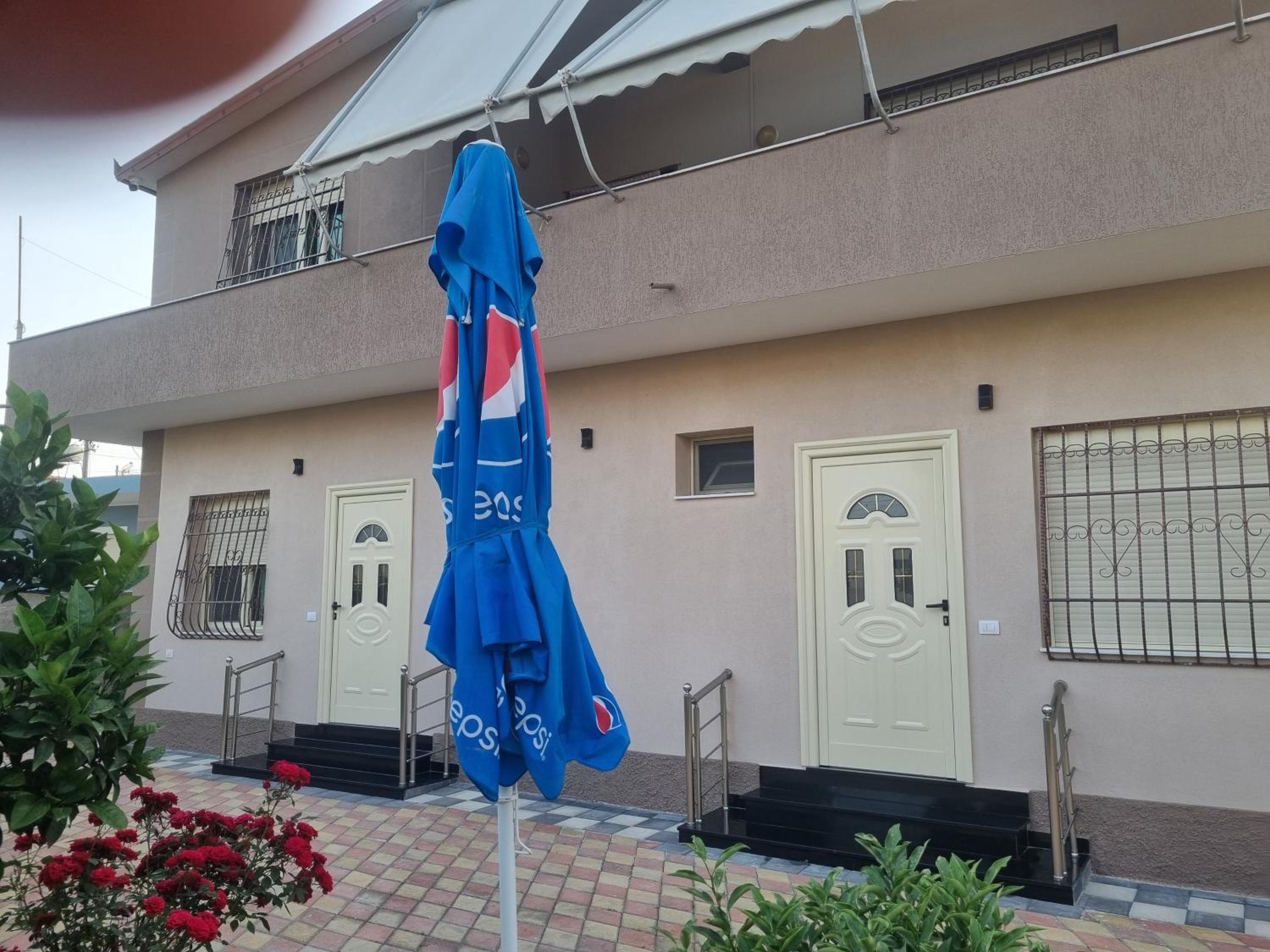 Vila megi-Rent Room