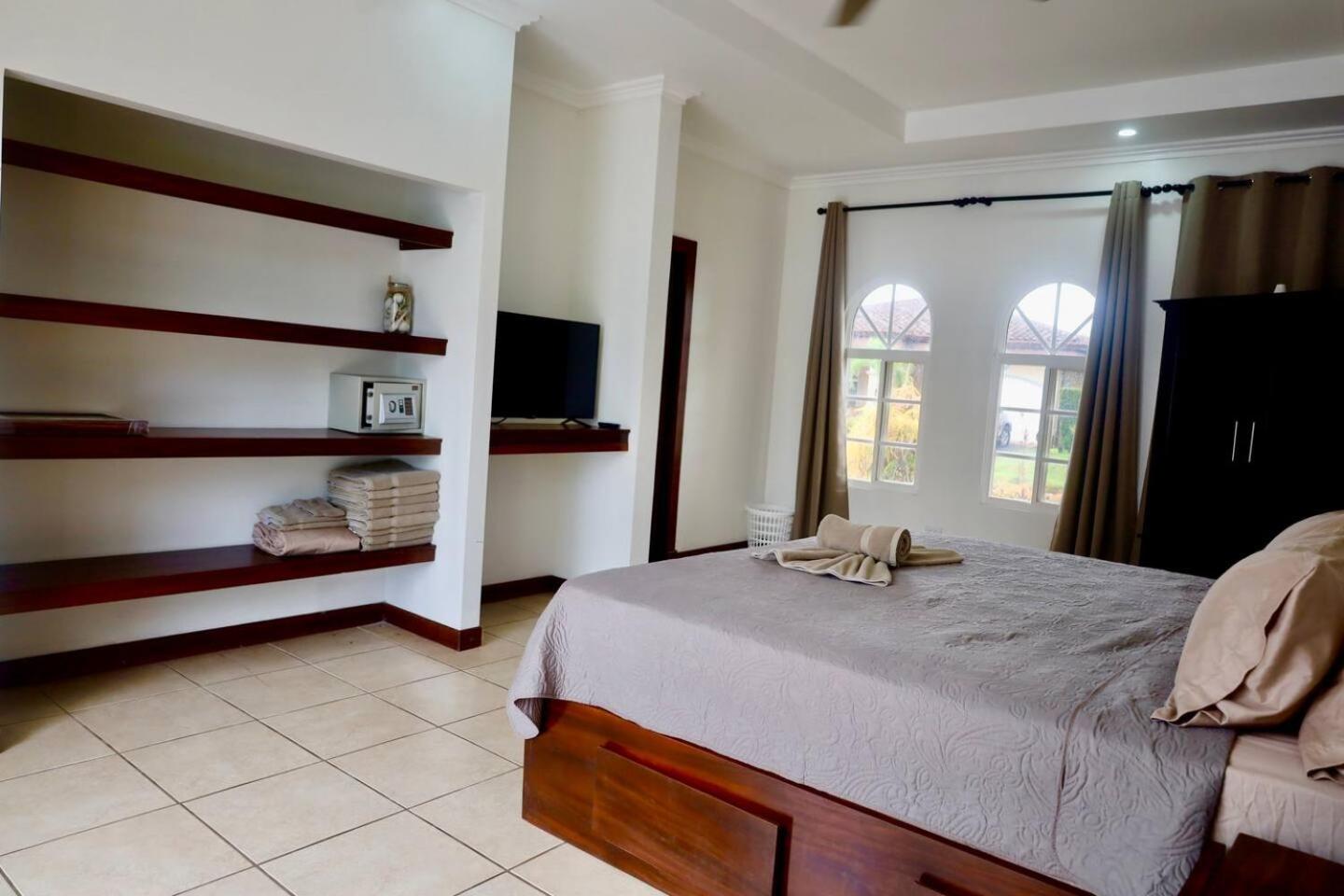 Villa Paraiso by Vacation Pura Vida