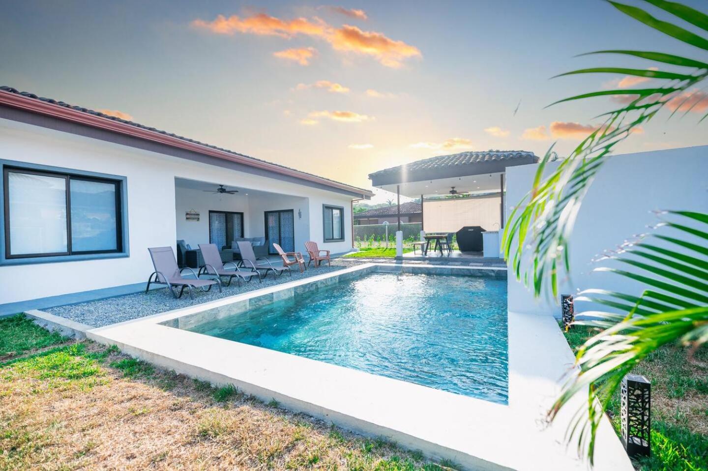 Villa Rosario By Vacation Pura Vida