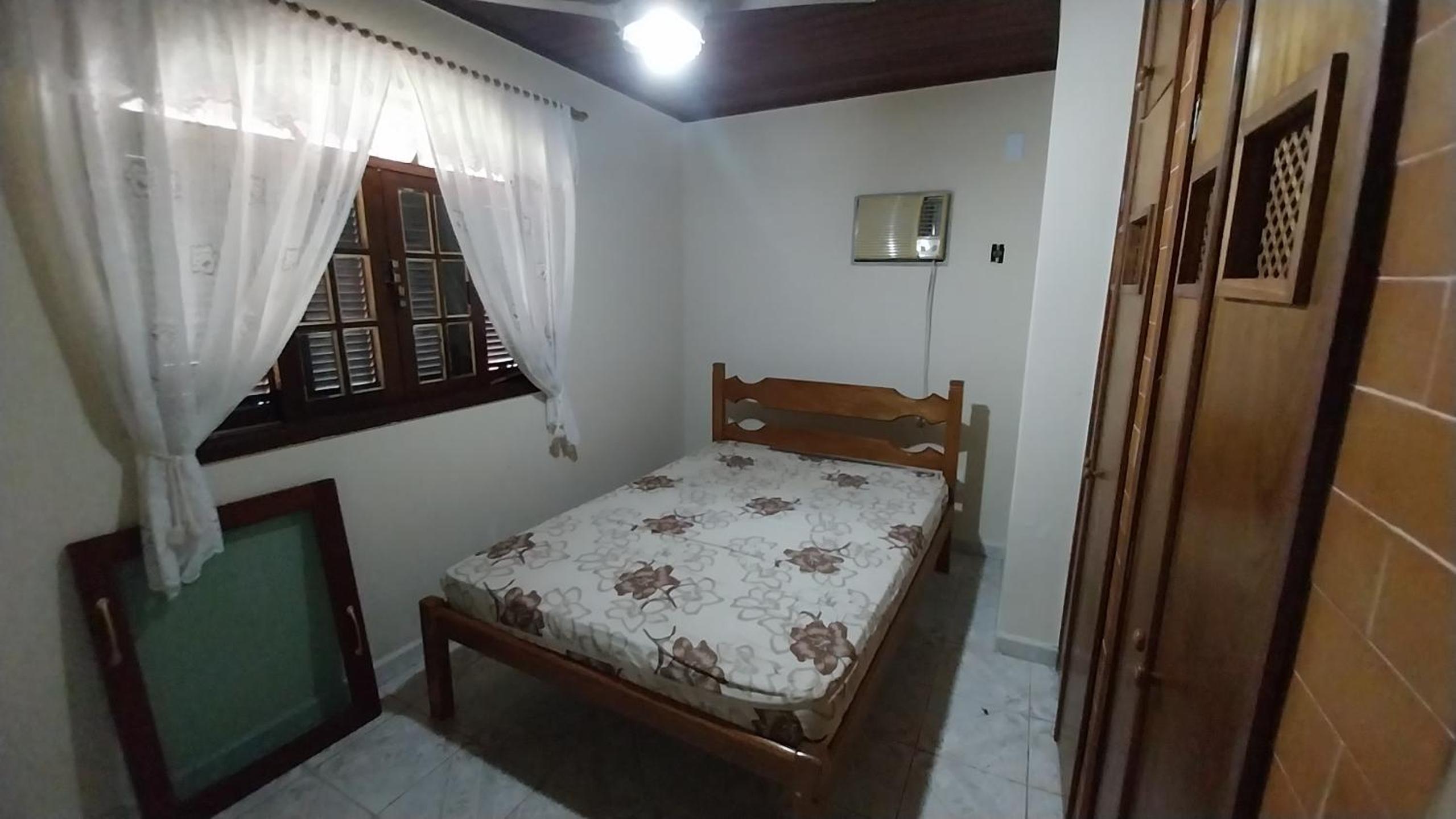 Casa Orla 500 três quadras da Praia