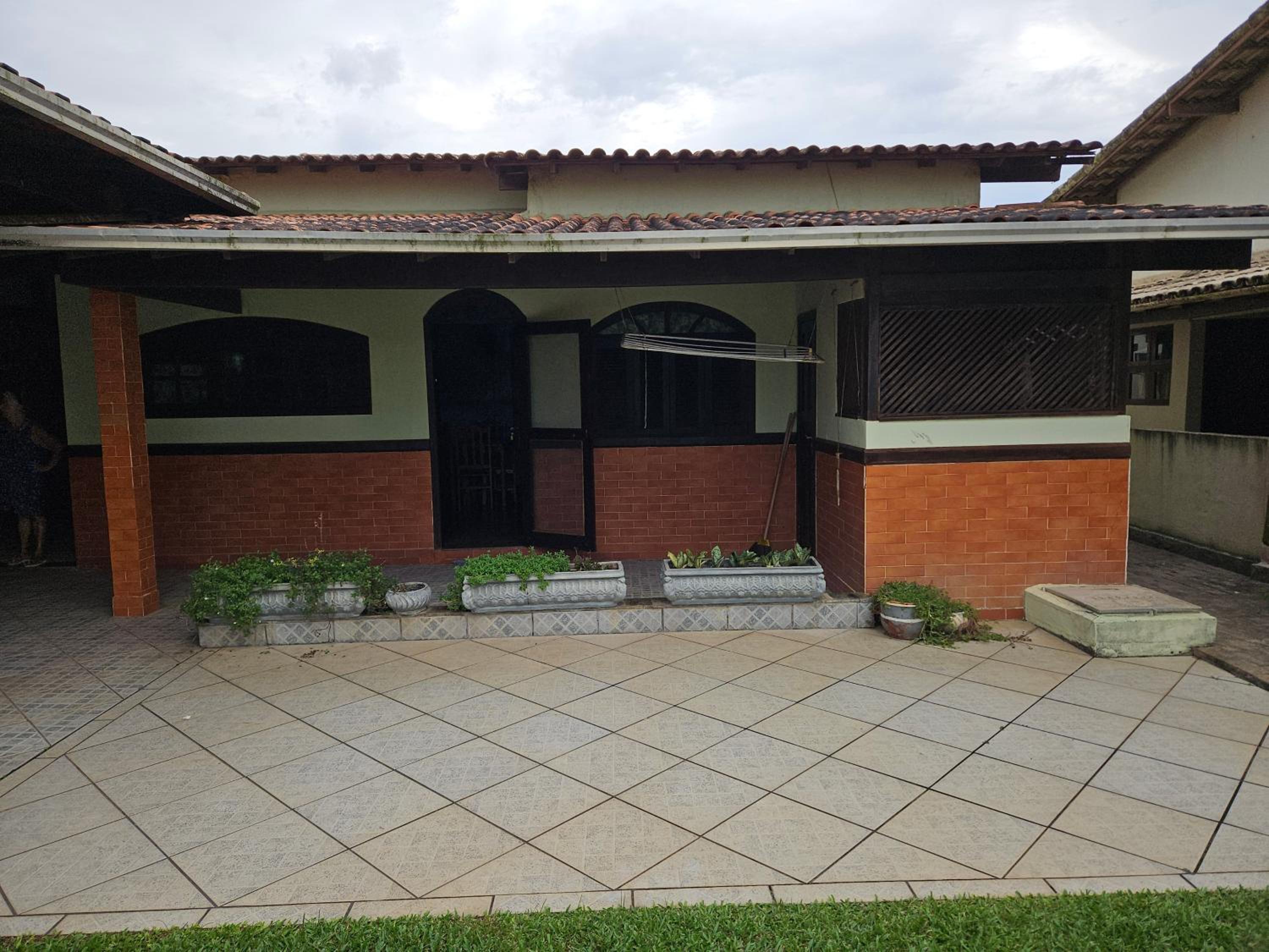 Casa Orla 500 três quadras da Praia