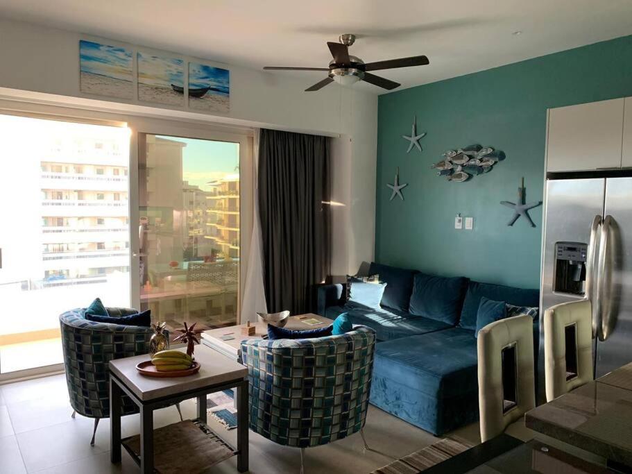 1Bedroom 2Balconies Plus Unique Bar Street View Condo in PAVILION view 5