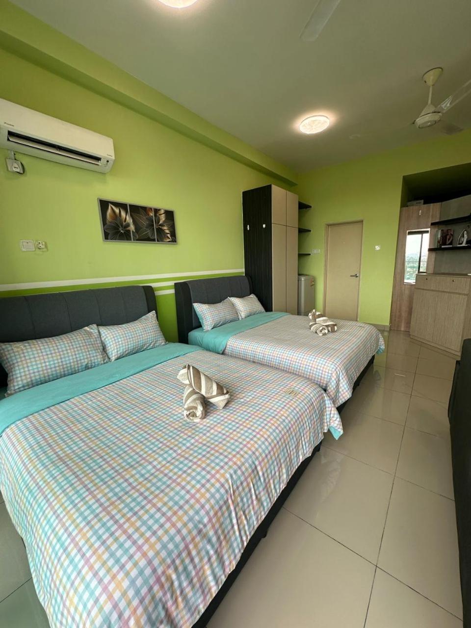 Plazio 1 Bedroom & Studio