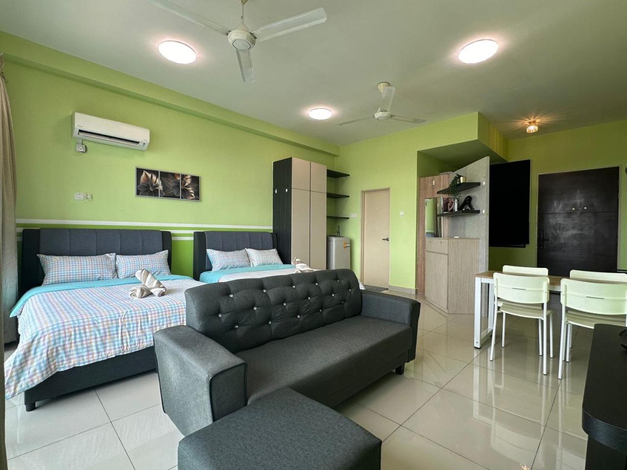 Plazio 1 Bedroom & Studio