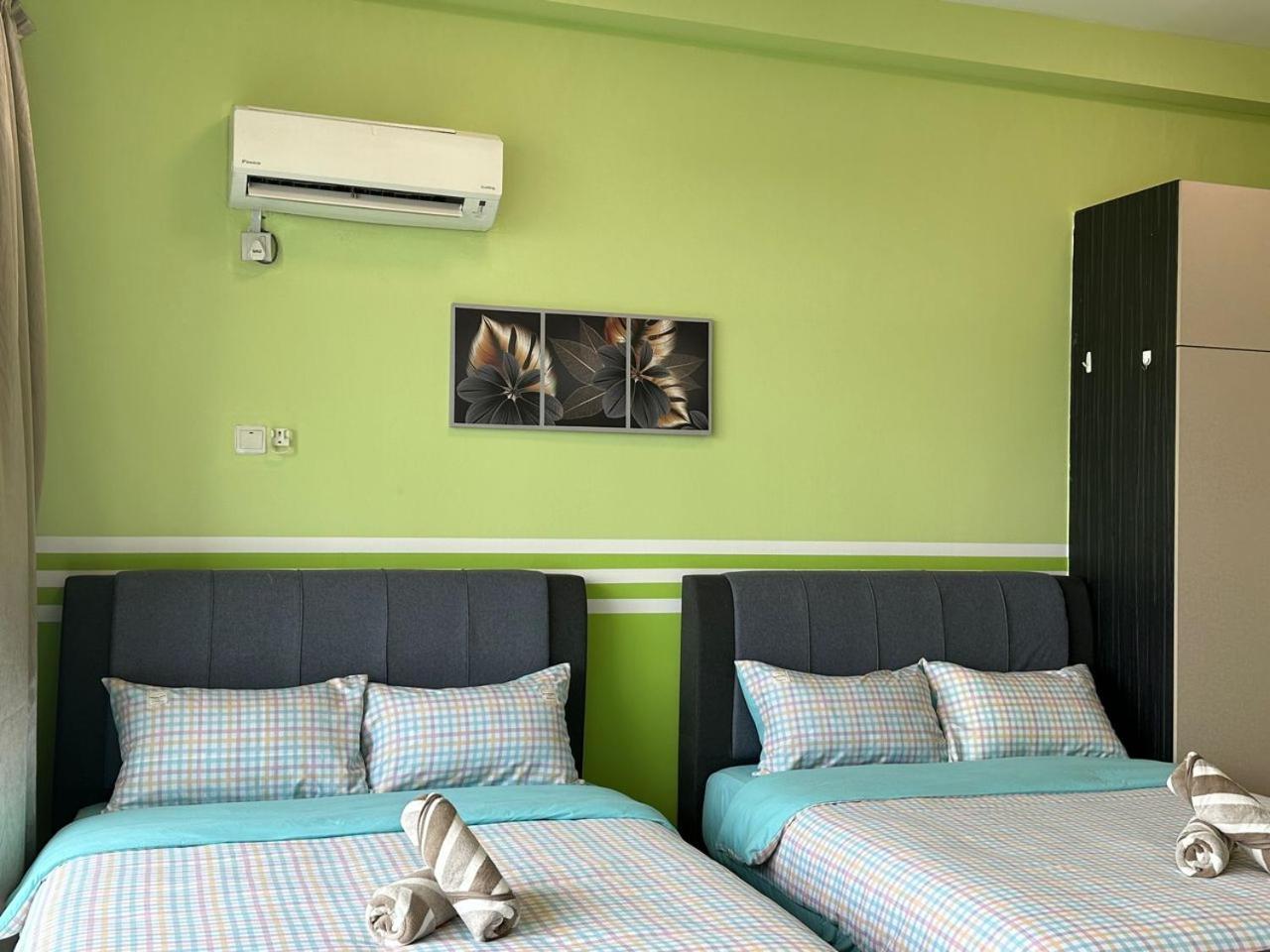 Plazio 1 Bedroom & Studio