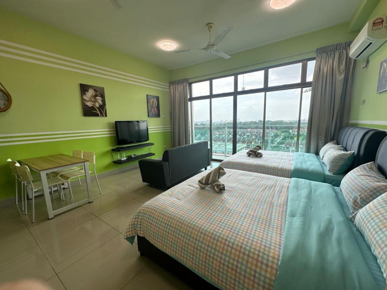 Plazio 1 Bedroom & Studio